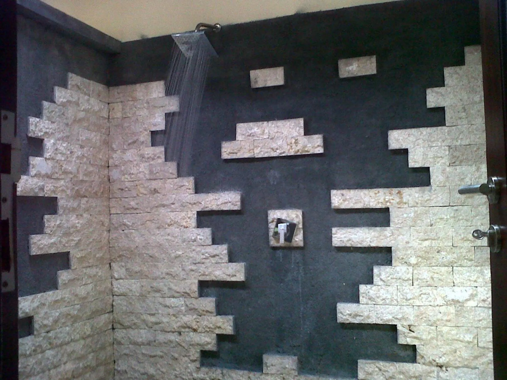 Shower in Mutiara Bali