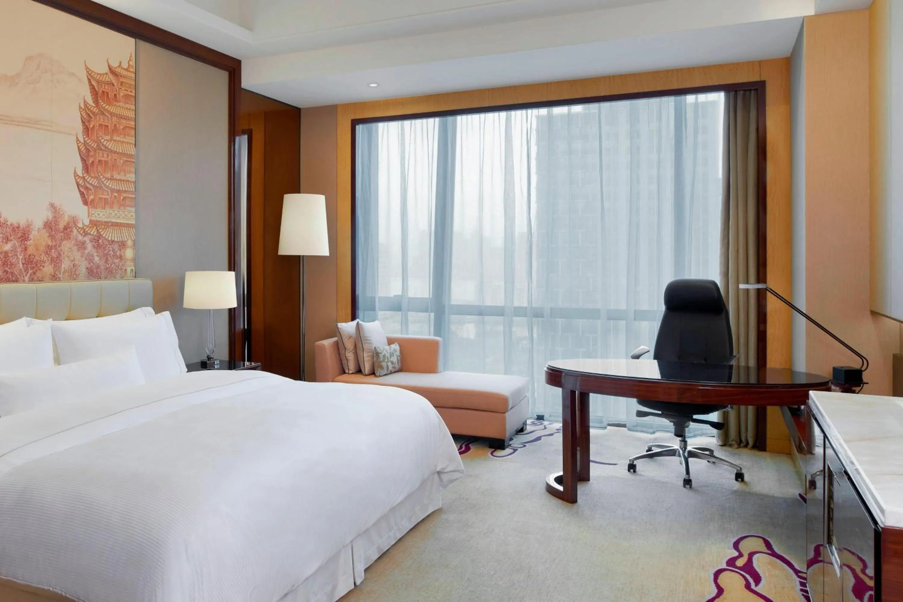Photo of the whole room, Bed in The Westin Wuhan Wuchang