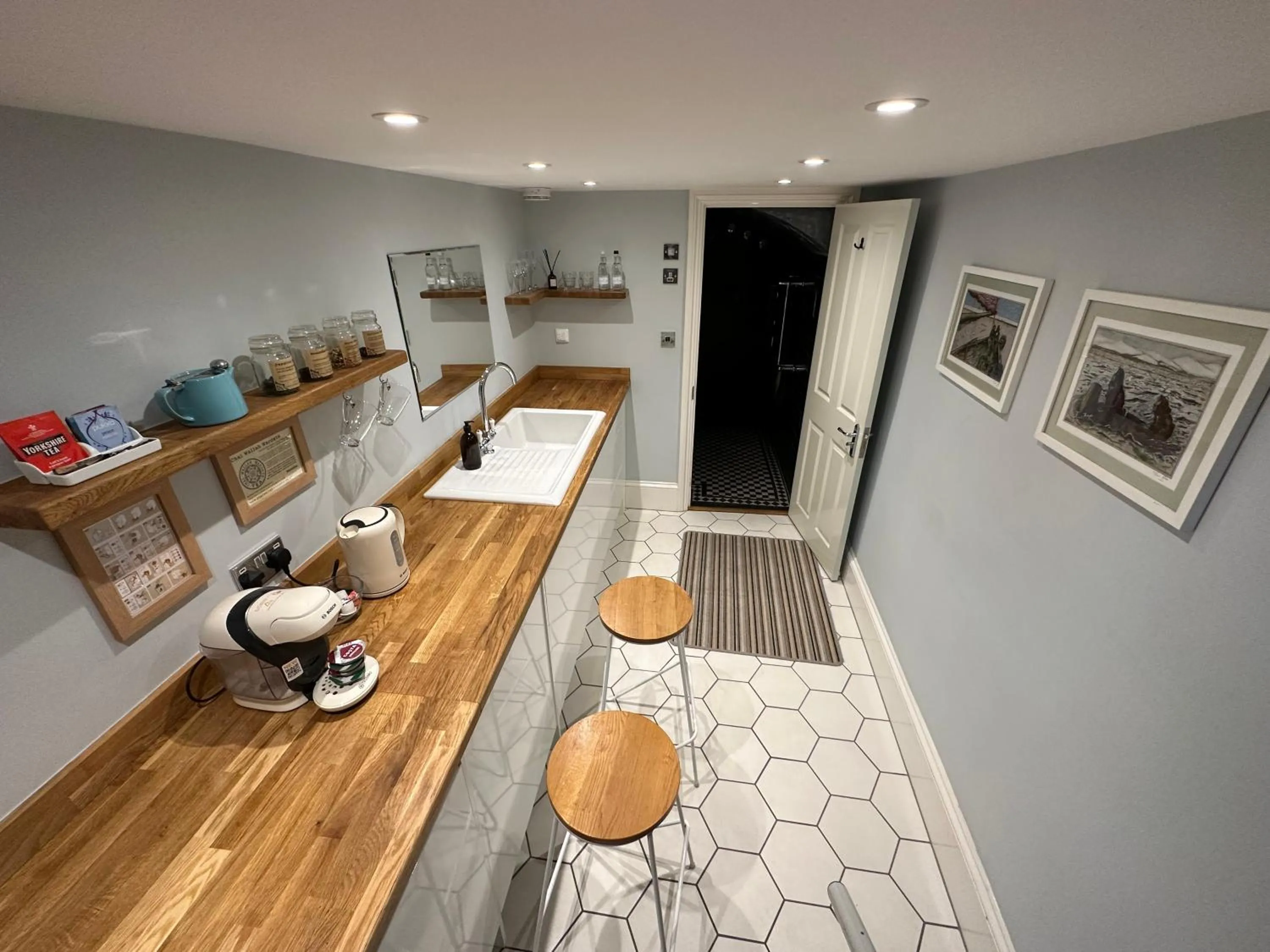 Kitchen or kitchenette in The Beetroot