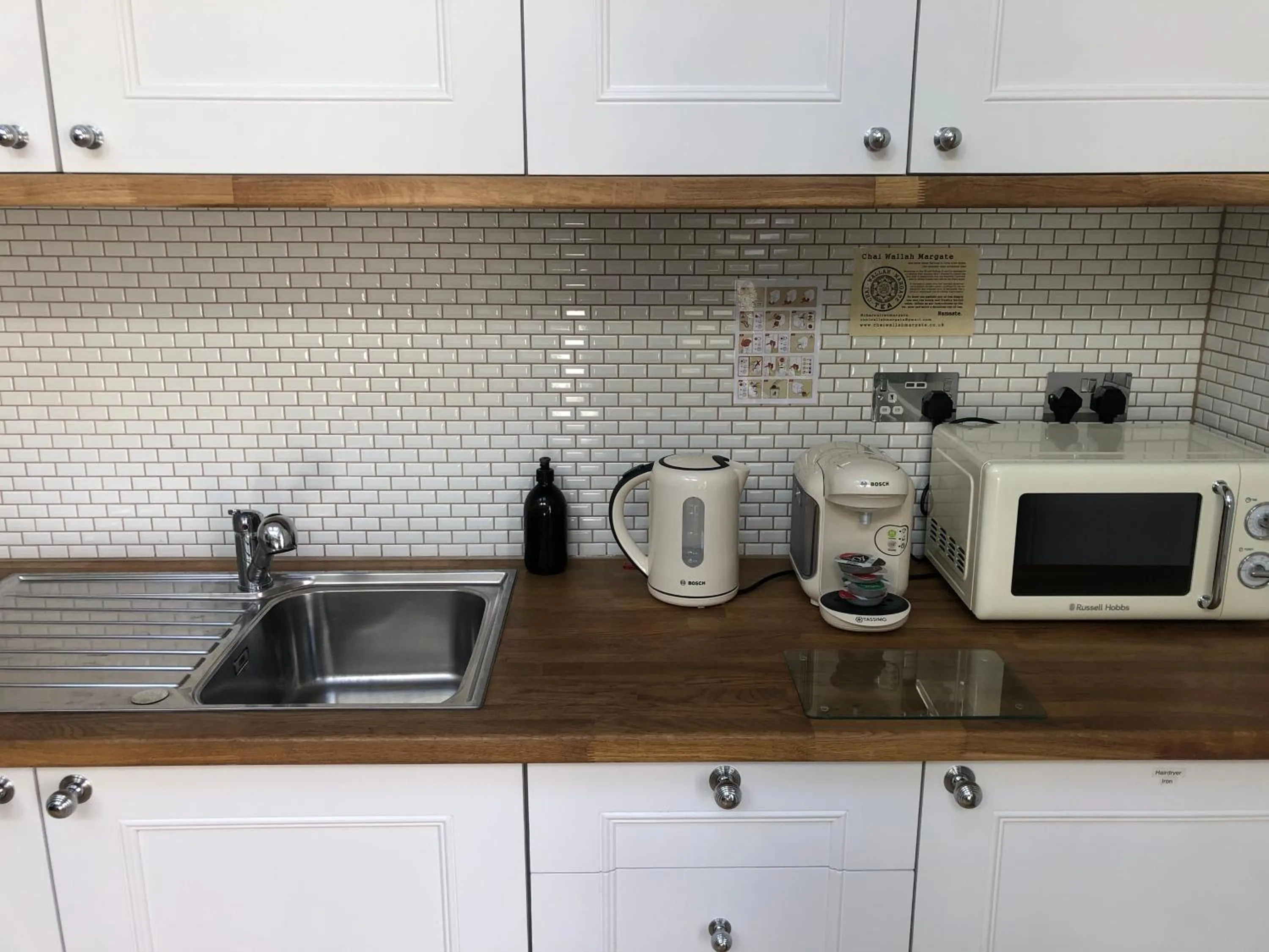 Coffee/tea facilities in The Beetroot