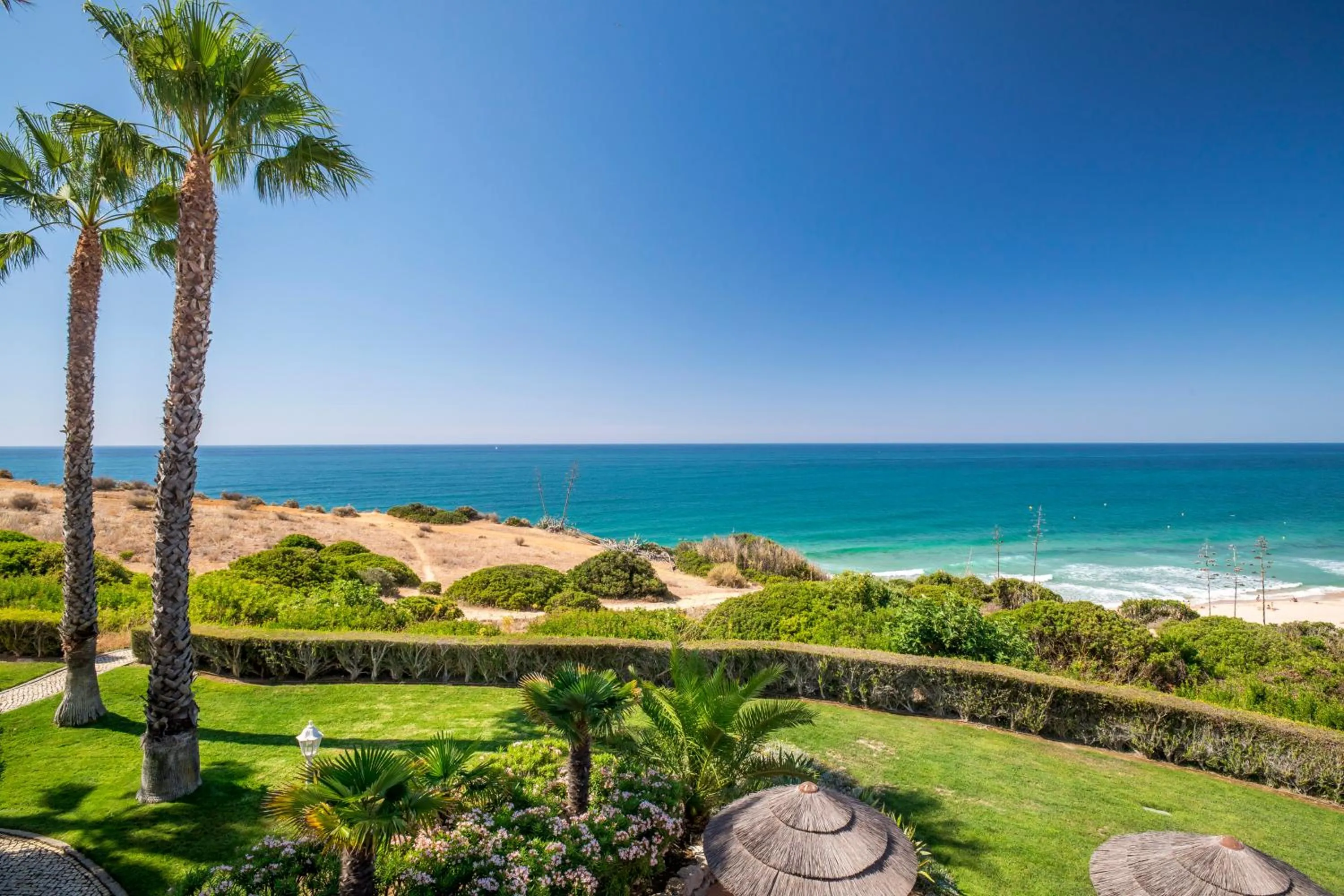 Day in Clube Porto Mos - Sunplace Hotels & Beach Resort