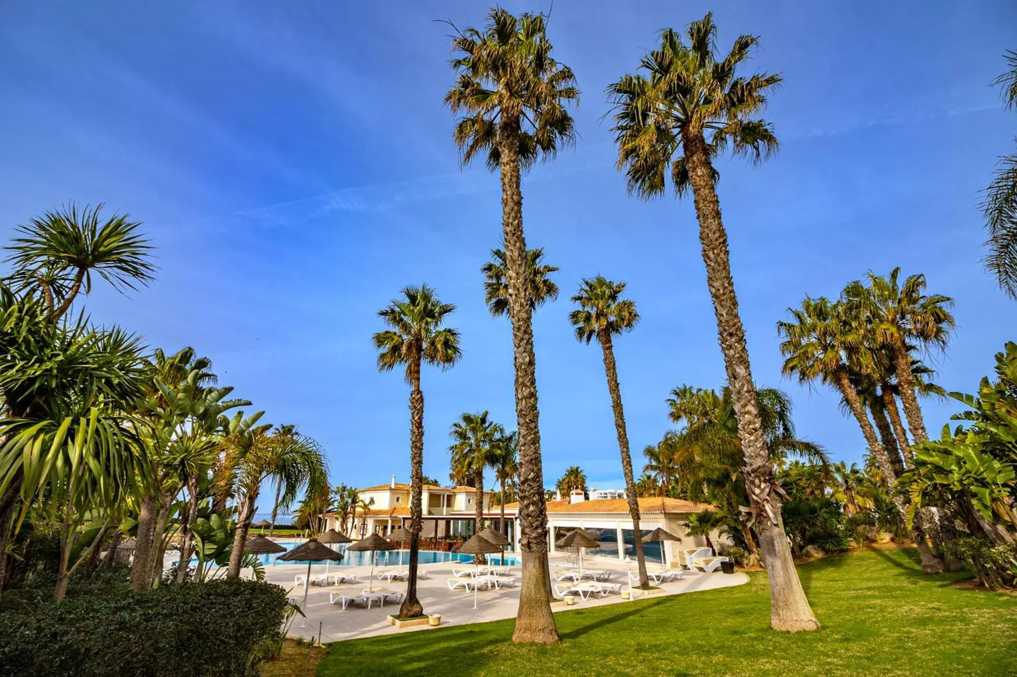 Swimming pool in Clube Porto Mos - Sunplace Hotels & Beach Resort Swimming pool in Clube Porto Mos - Sunplace Hotels & Beach Resort
