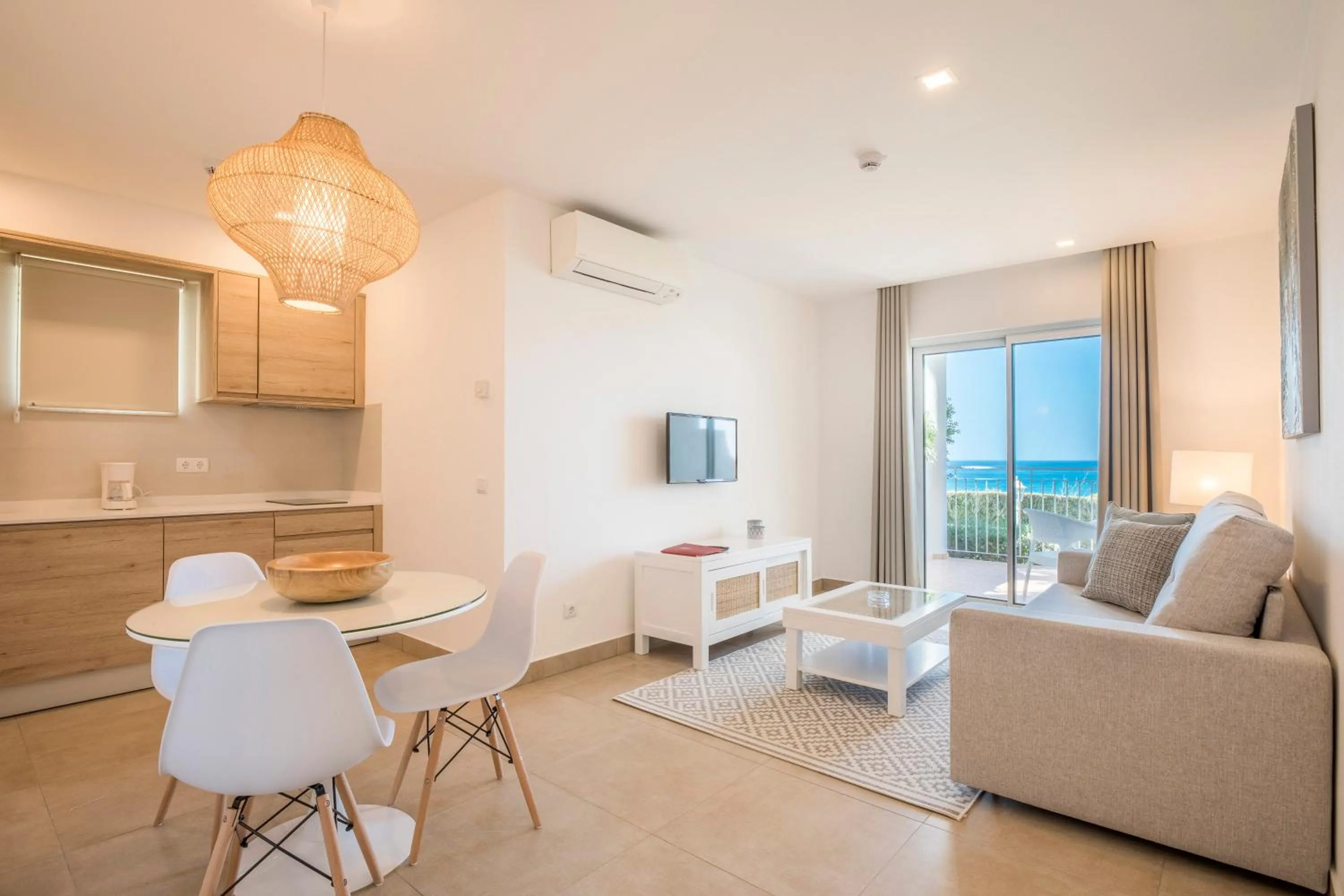 Bed in Clube Porto Mos - Sunplace Hotels & Beach Resort