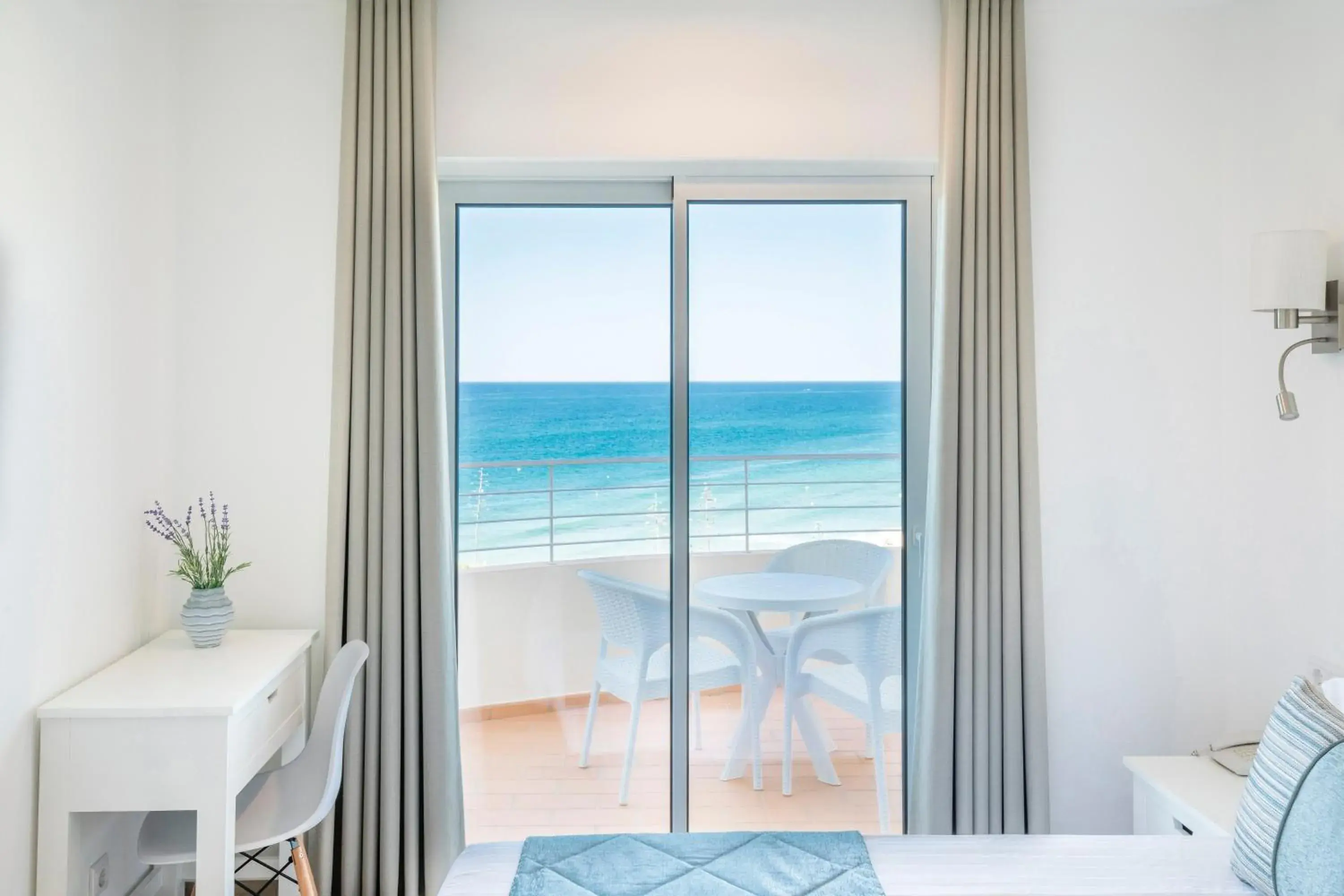 Sea view, Bed in Clube Porto Mos - Sunplace Hotels & Beach Resort Sea view, Bed in Clube Porto Mos - Sunplace Hotels & Beach Resort