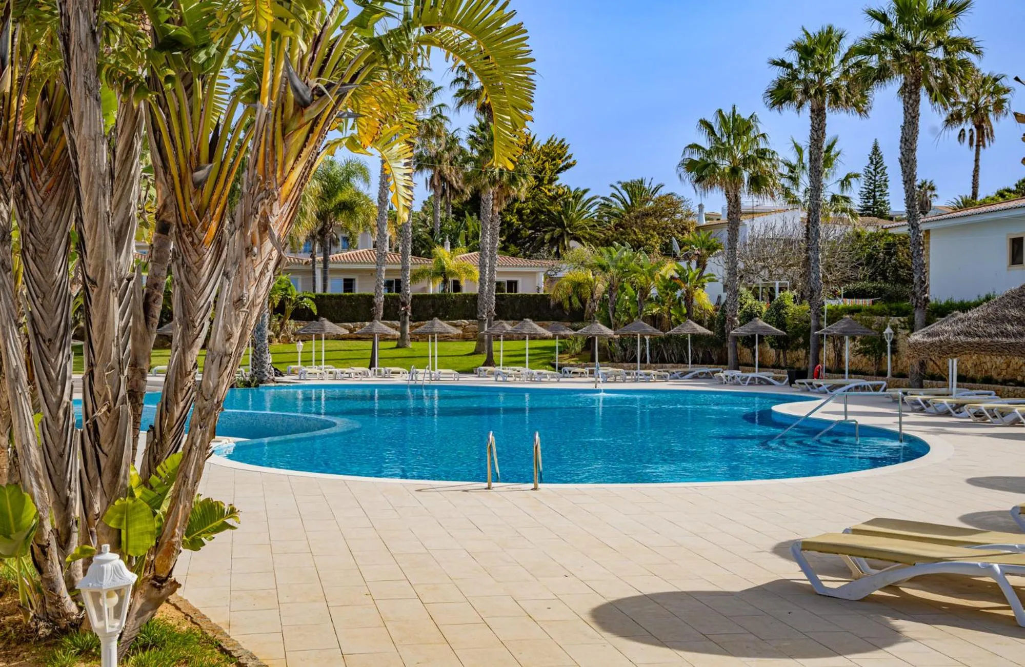Swimming pool in Clube Porto Mos - Sunplace Hotels & Beach Resort