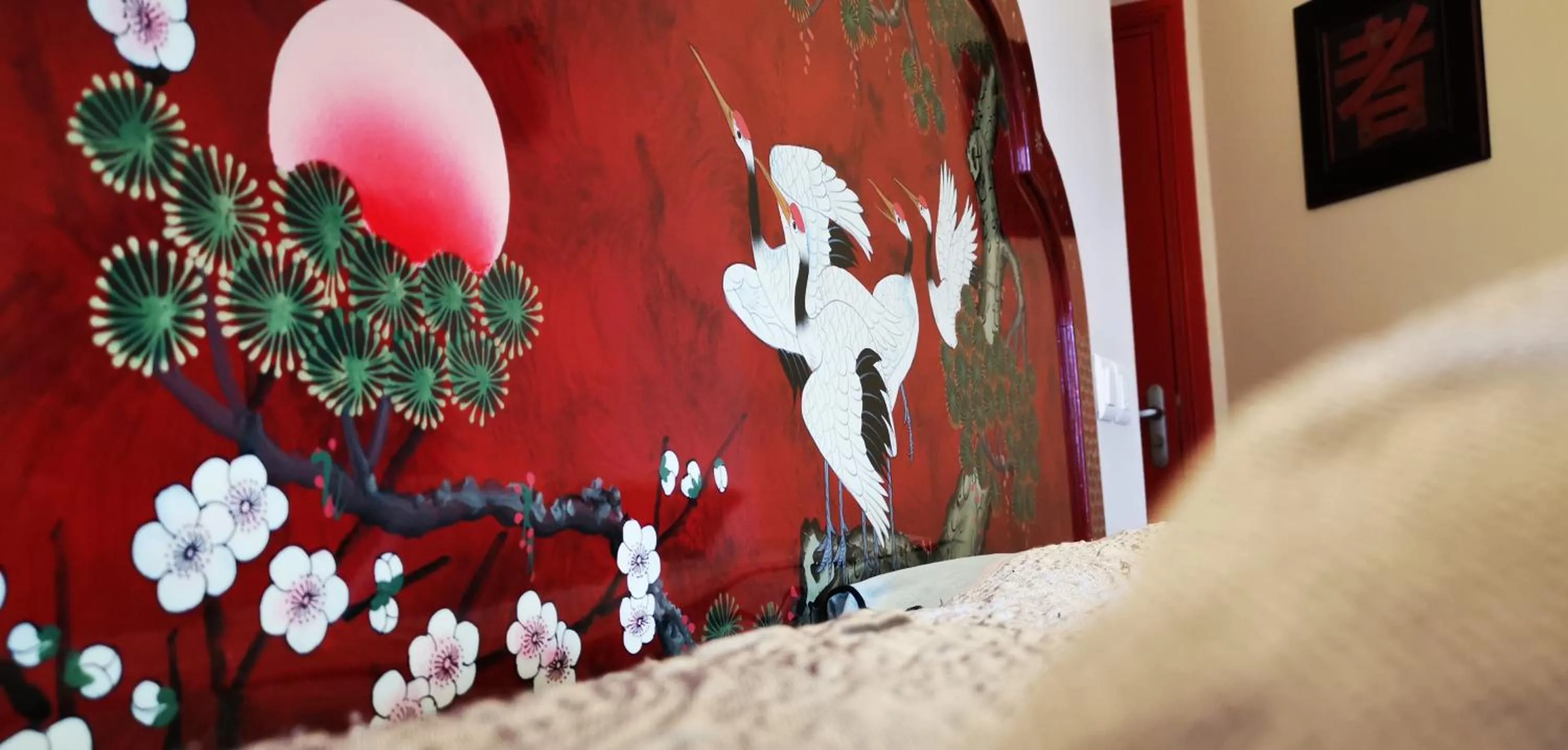 Decorative detail in Hotel L'Astrolabe