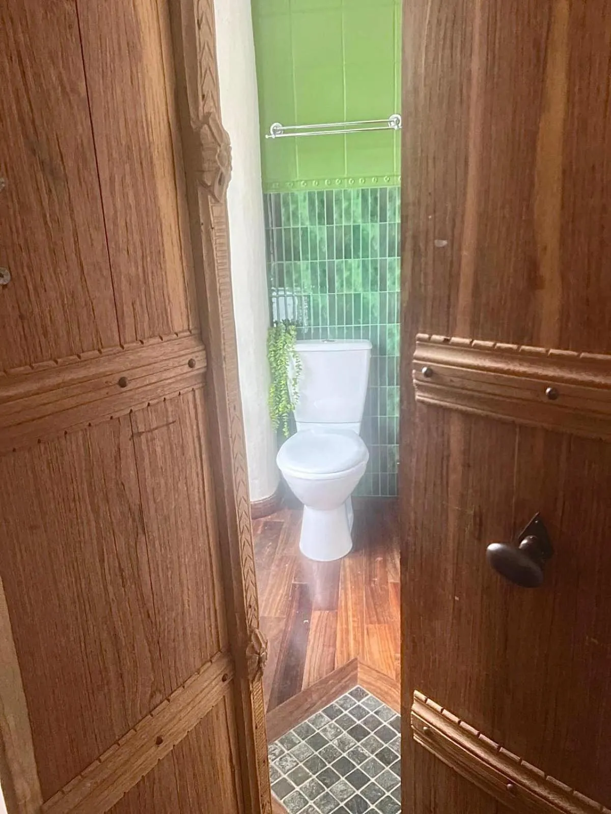 Toilet in Hotel L'Astrolabe