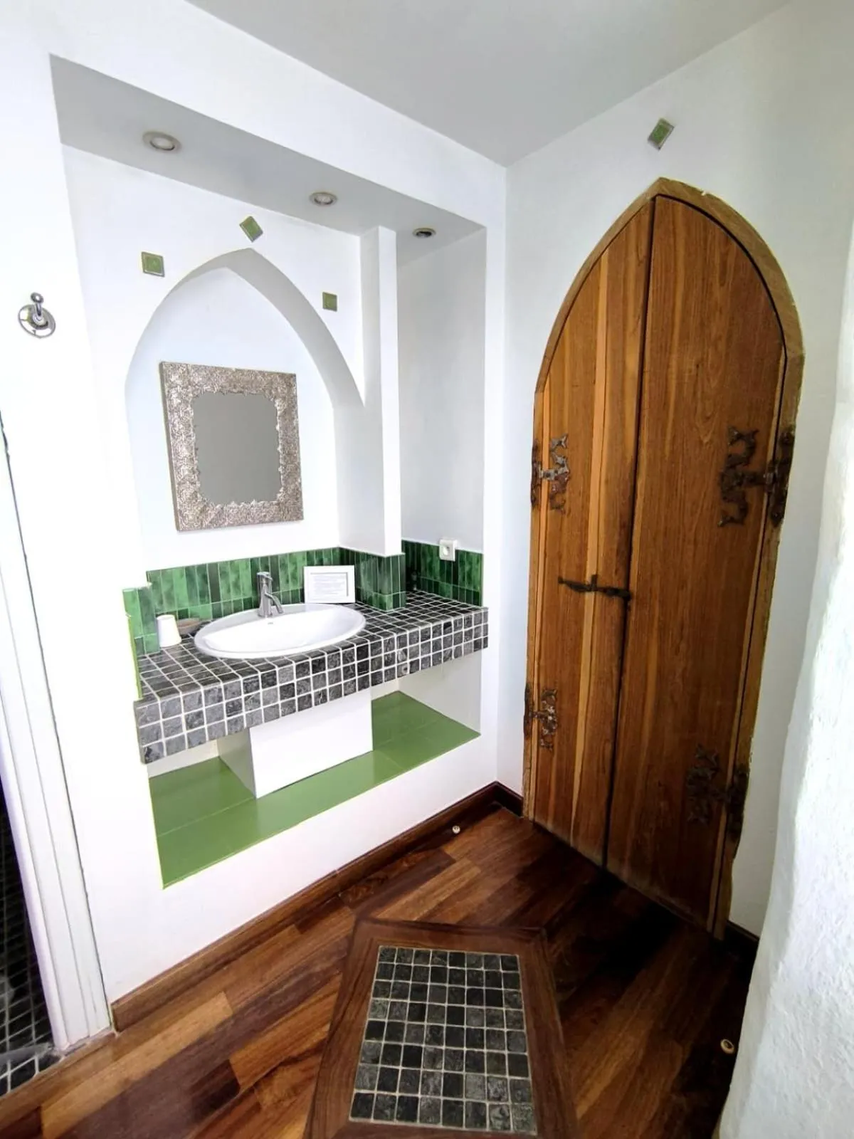 Bathroom in Hotel L'Astrolabe
