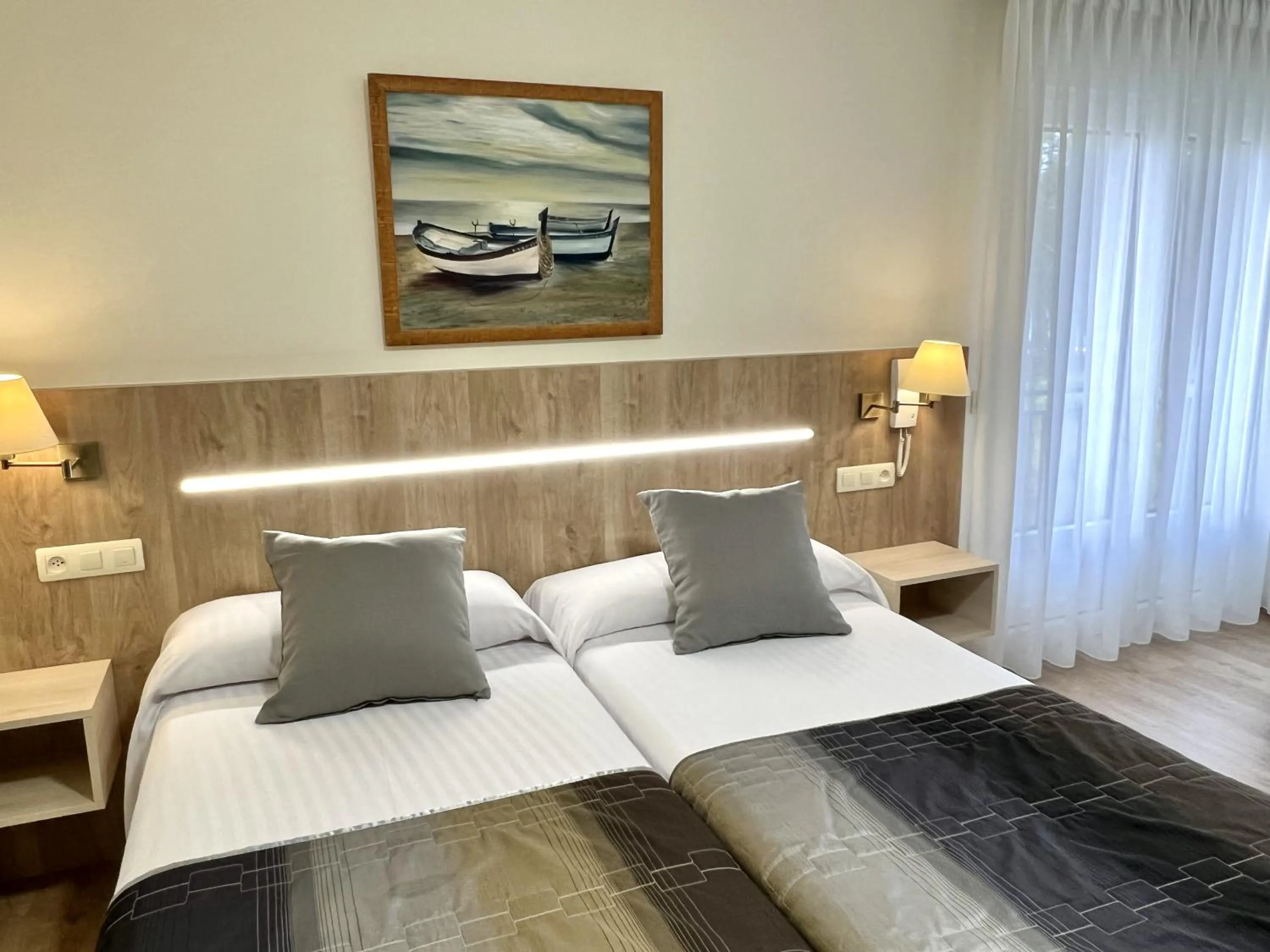 Bed in Hotel Playa de Lago