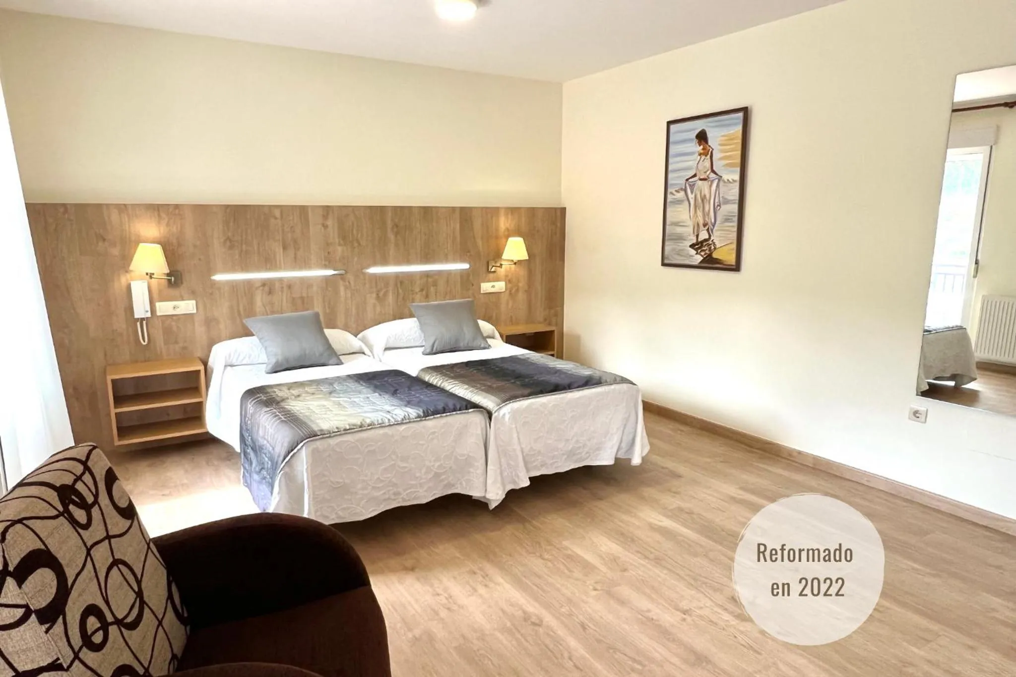 Bedroom, Bed in Hotel Playa de Lago