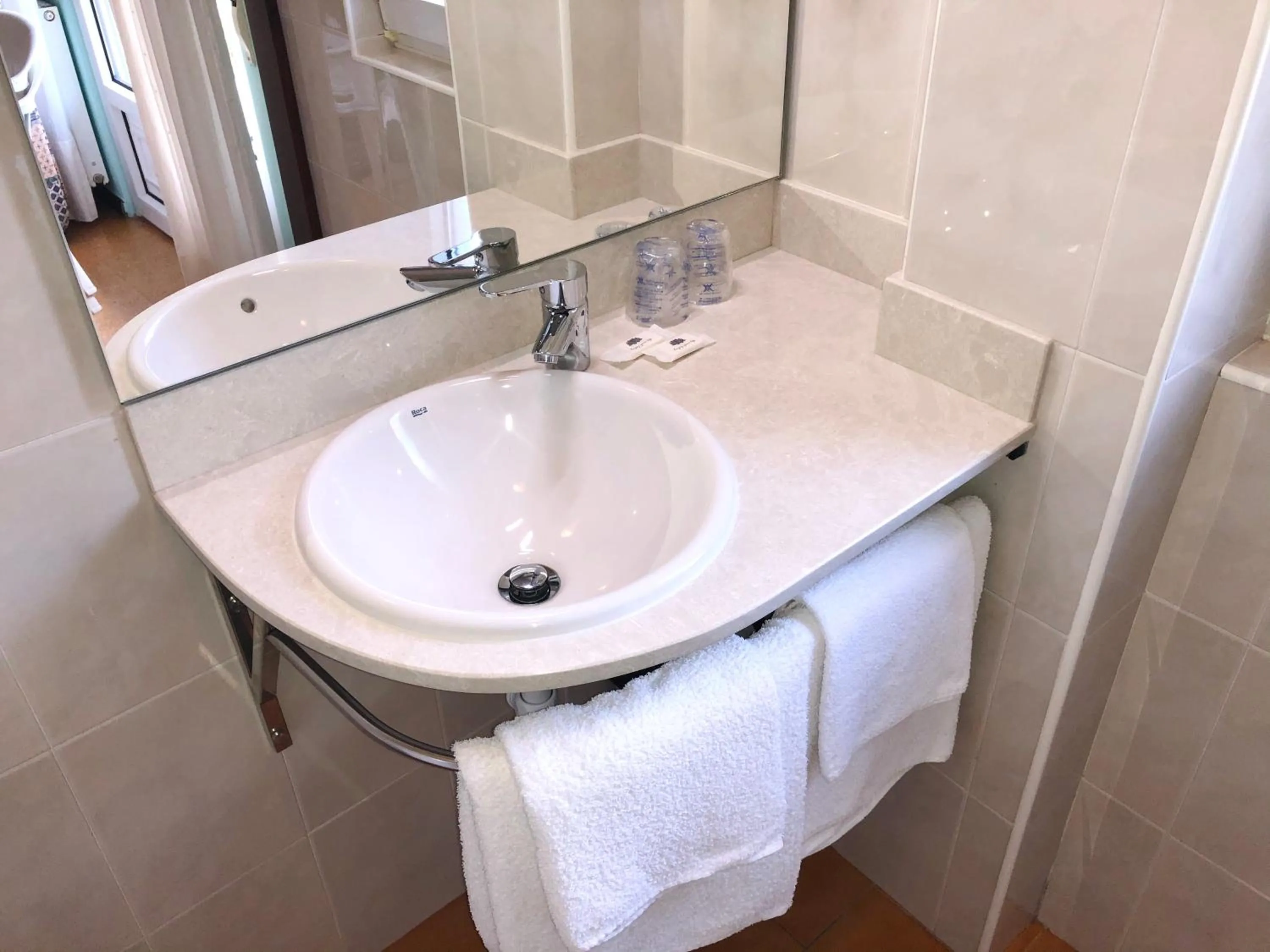 Bathroom in Hotel Playa de Lago