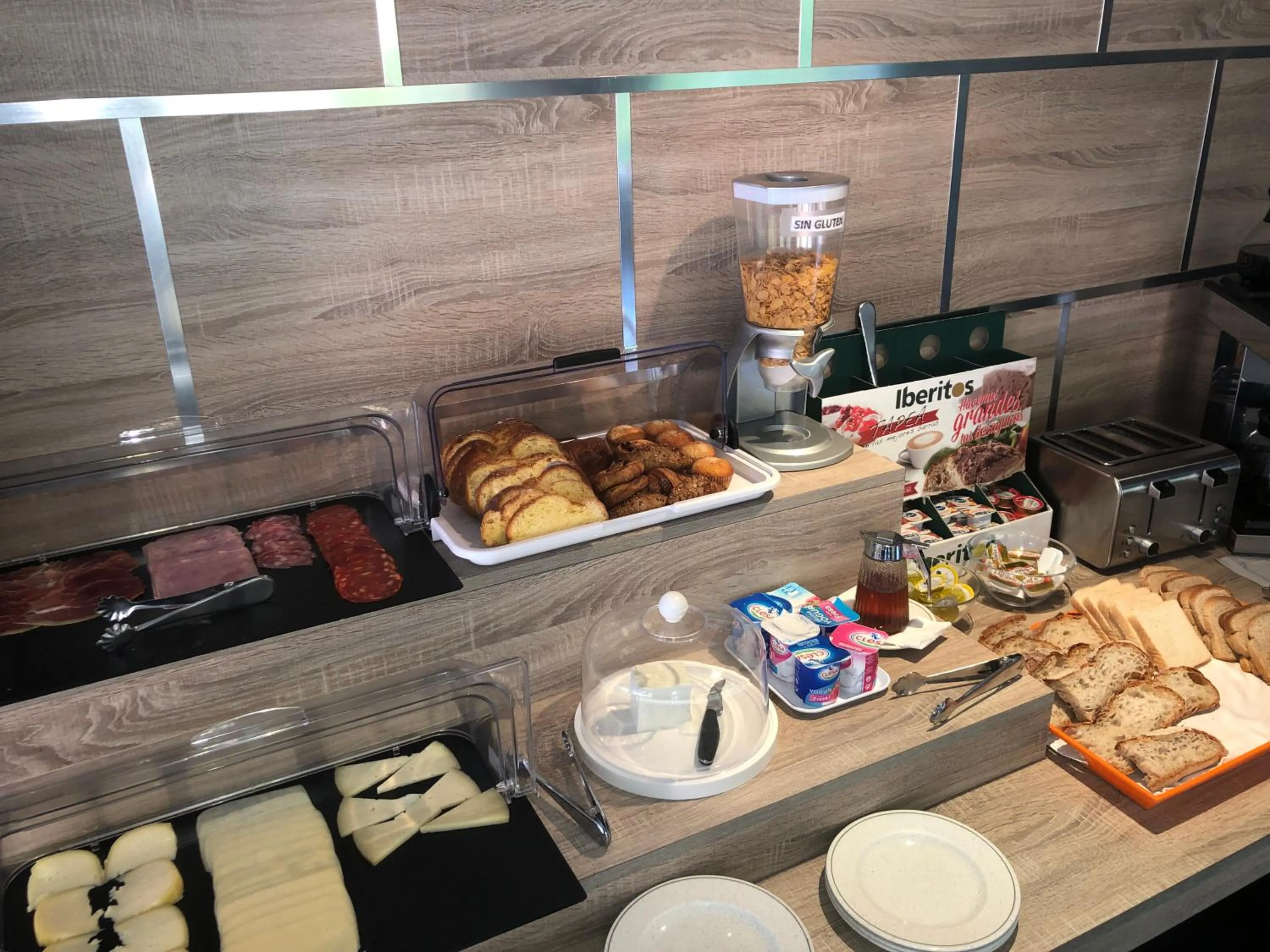 Food and drinks in Hotel Playa de Lago