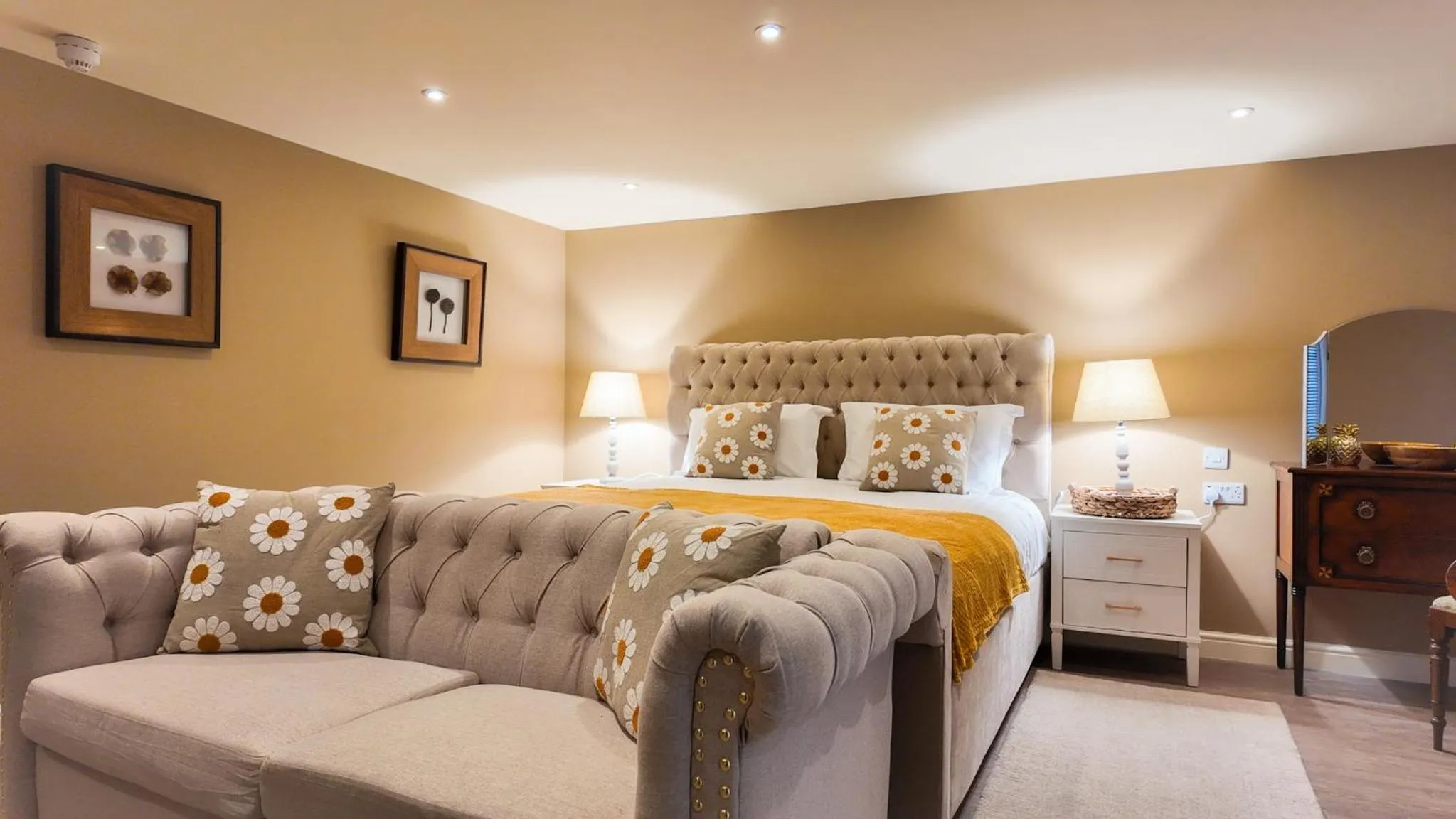 The Pheasant Public House & Hotel