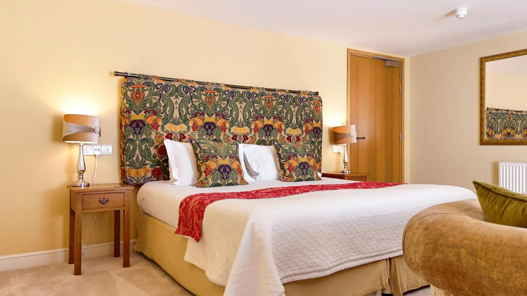 The Pheasant Public House & Hotel