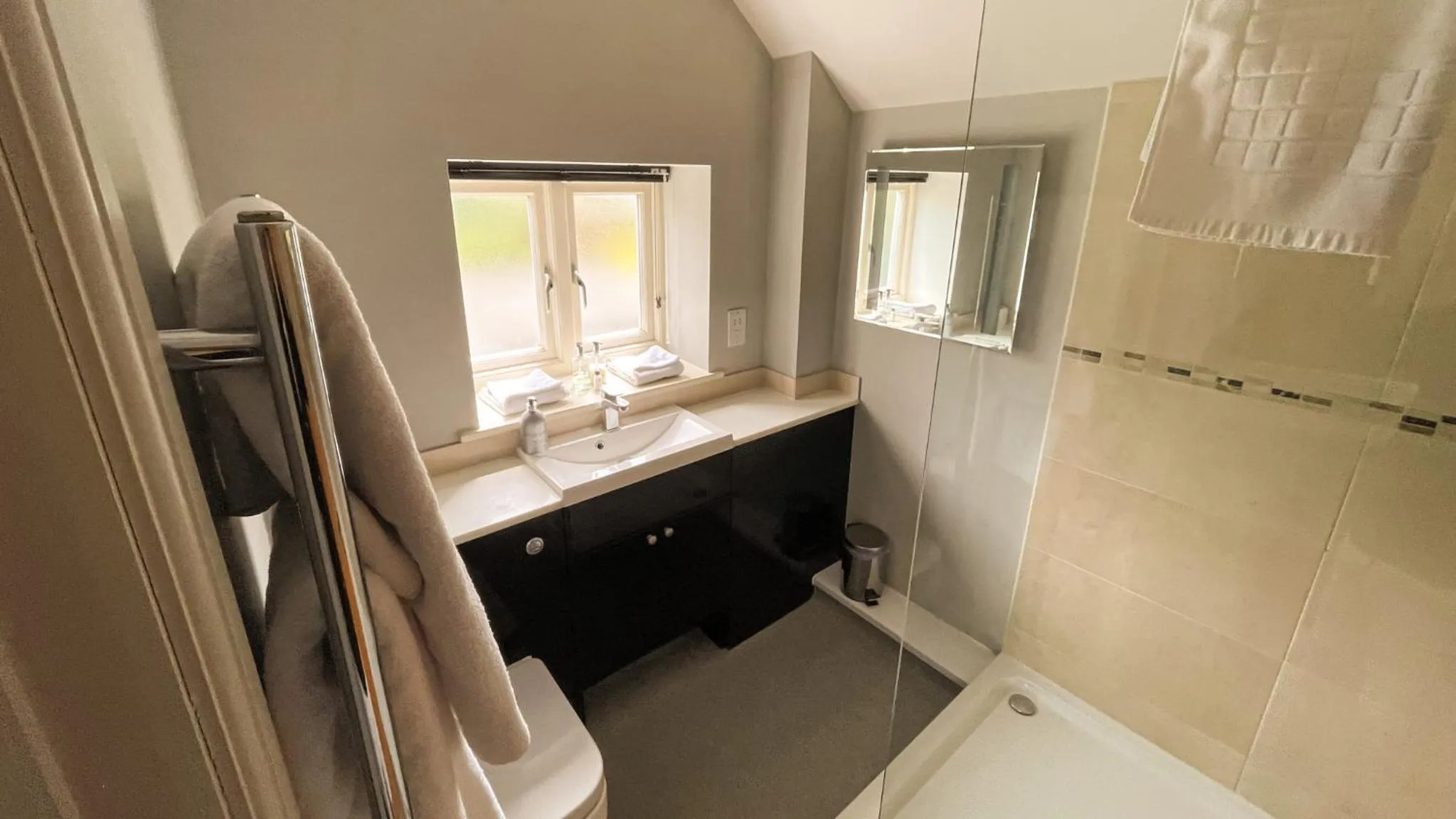 The Pheasant Public House & Hotel