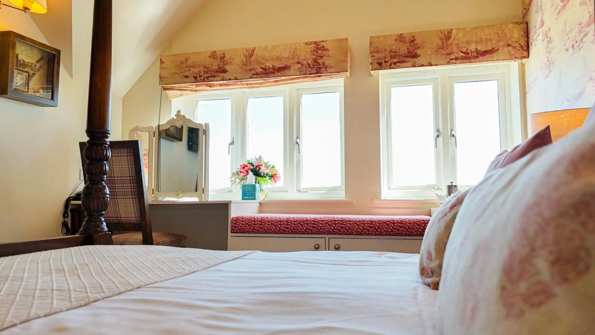 The Pheasant Public House & Hotel