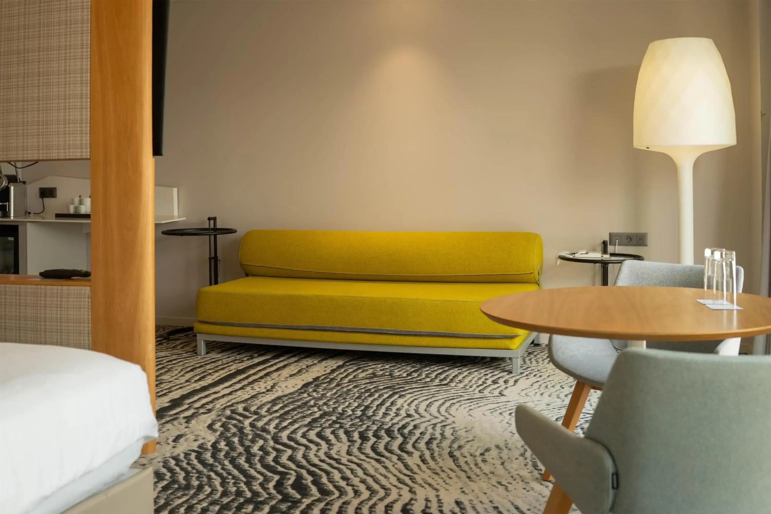 Photo of the whole room, Bed in Radisson Blu Hotel Bordeaux Photo of the whole room, Bed in Radisson Blu Hotel Bordeaux