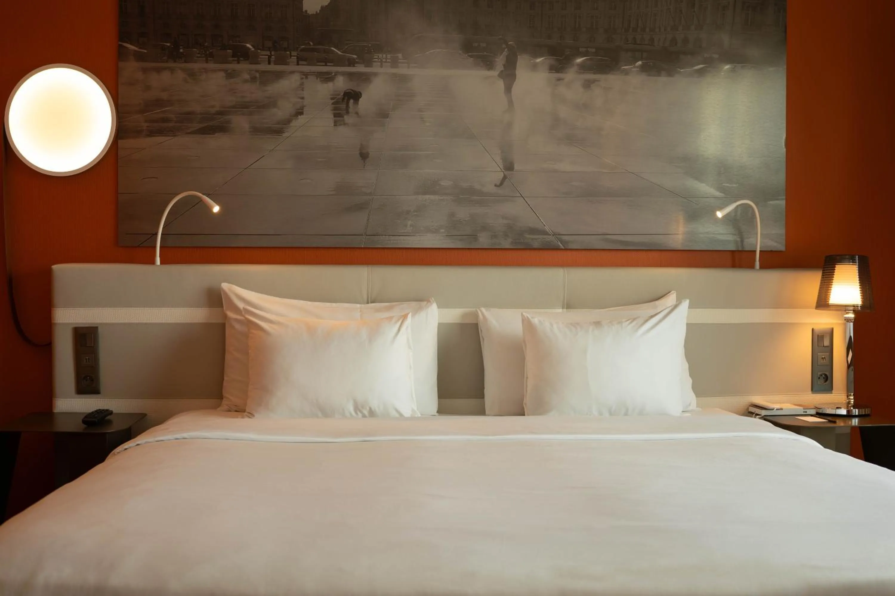 Bed in Radisson Blu Hotel Bordeaux