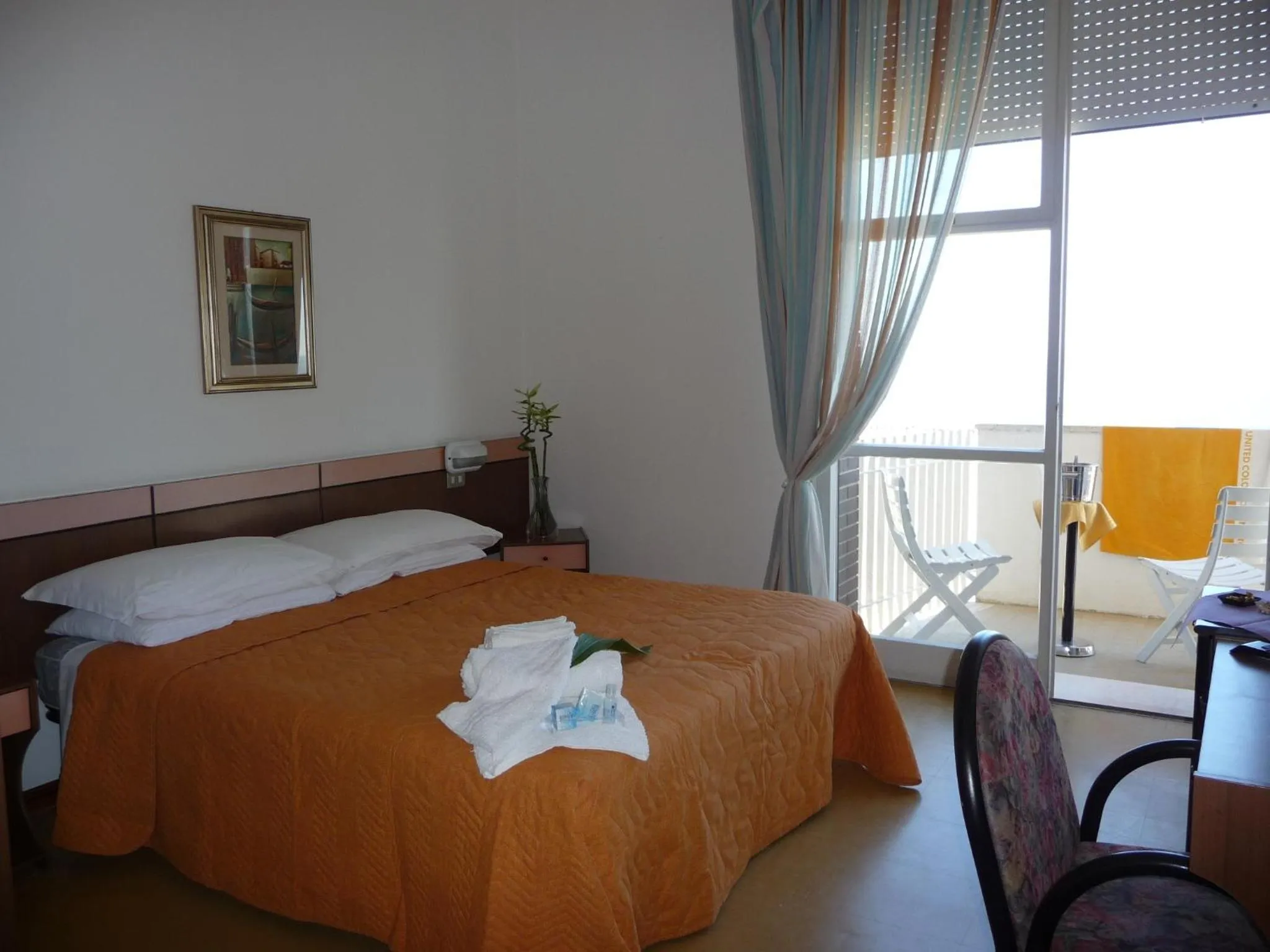 Photo of the whole room in Hotel Suprem sul Mare