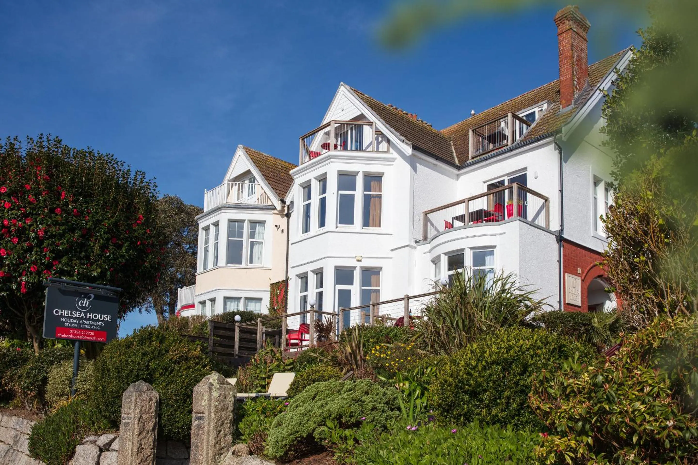Property building in Chelsea House Holiday Apartments