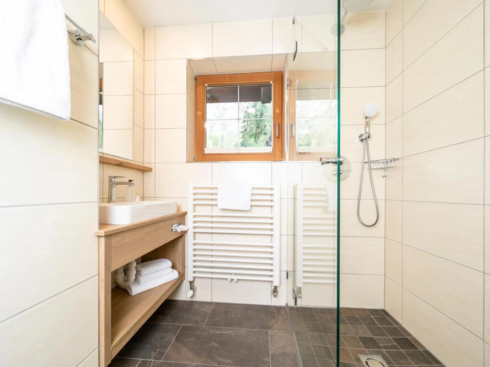 Bathroom in Gästehaus Gratlspitz