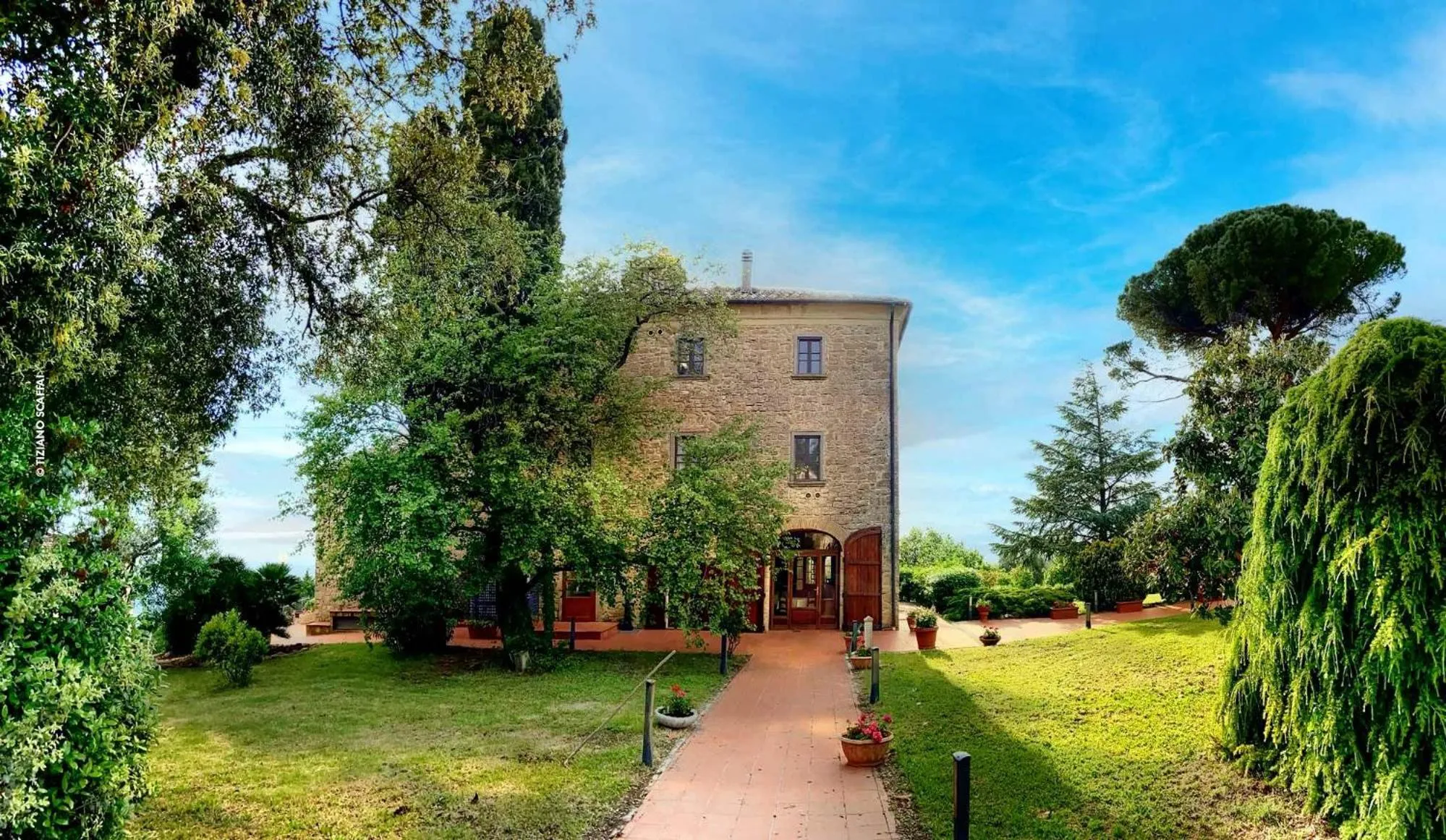 Property building in Hotel Residence Villa Rioddi