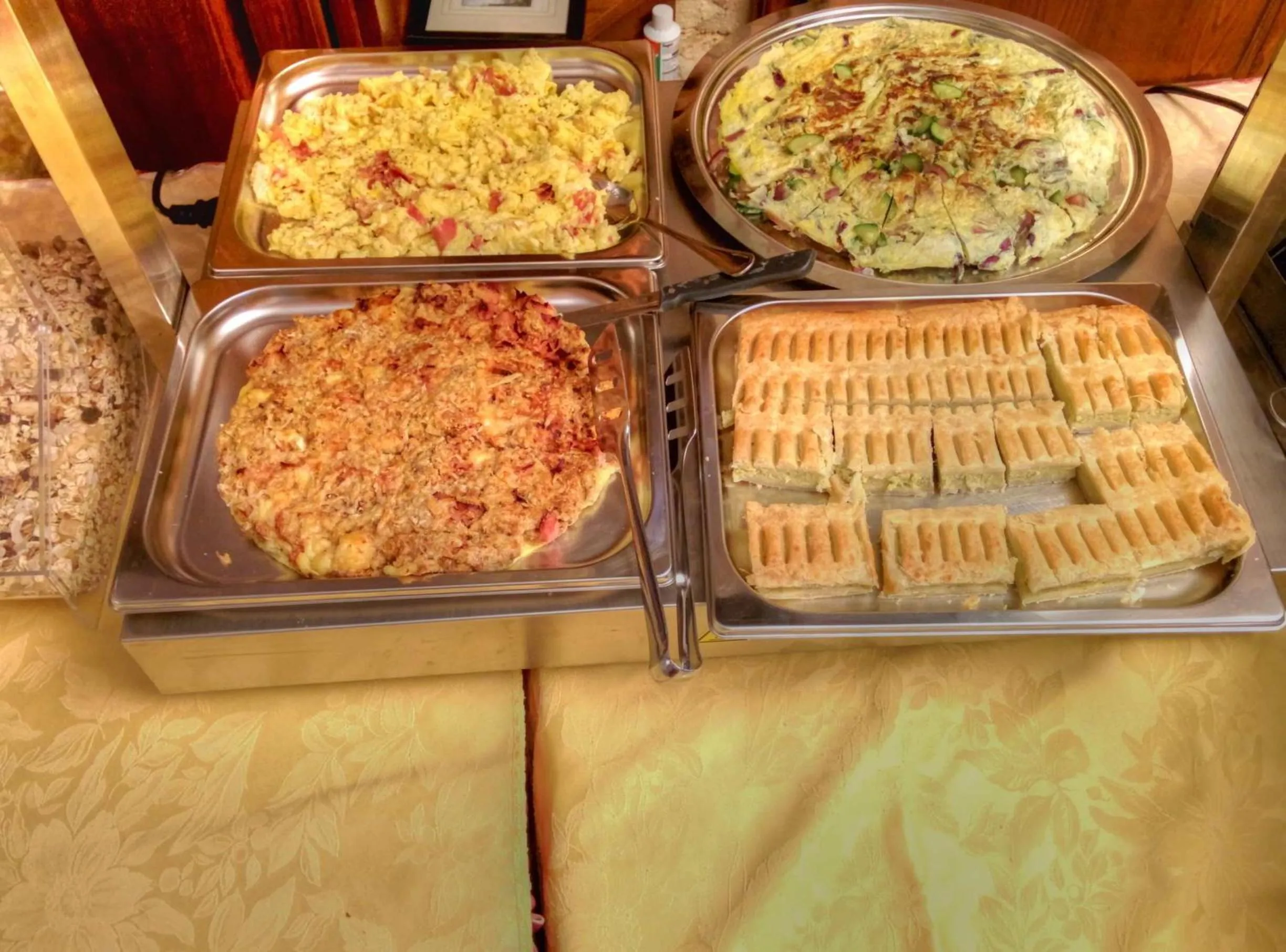 Buffet breakfast in Hotel Residence Villa Rioddi