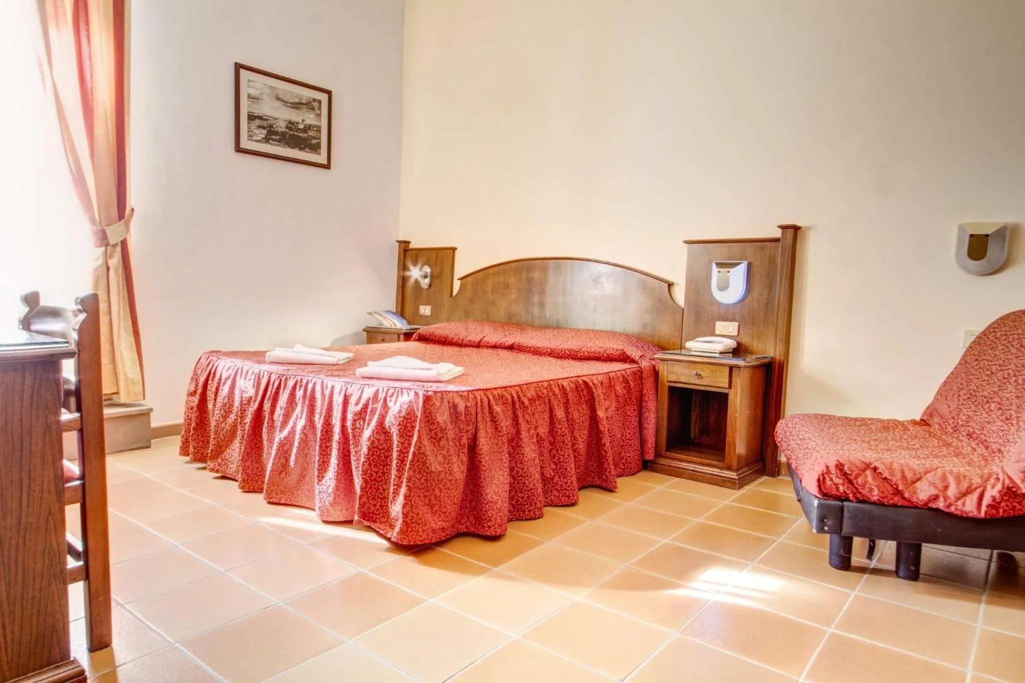 Photo of the whole room, Bed in Hotel Residence Villa Rioddi