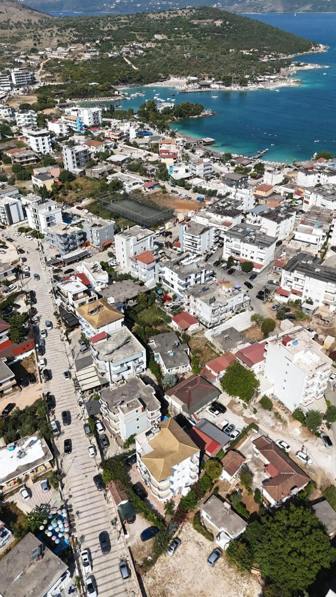 Kristal Apartments