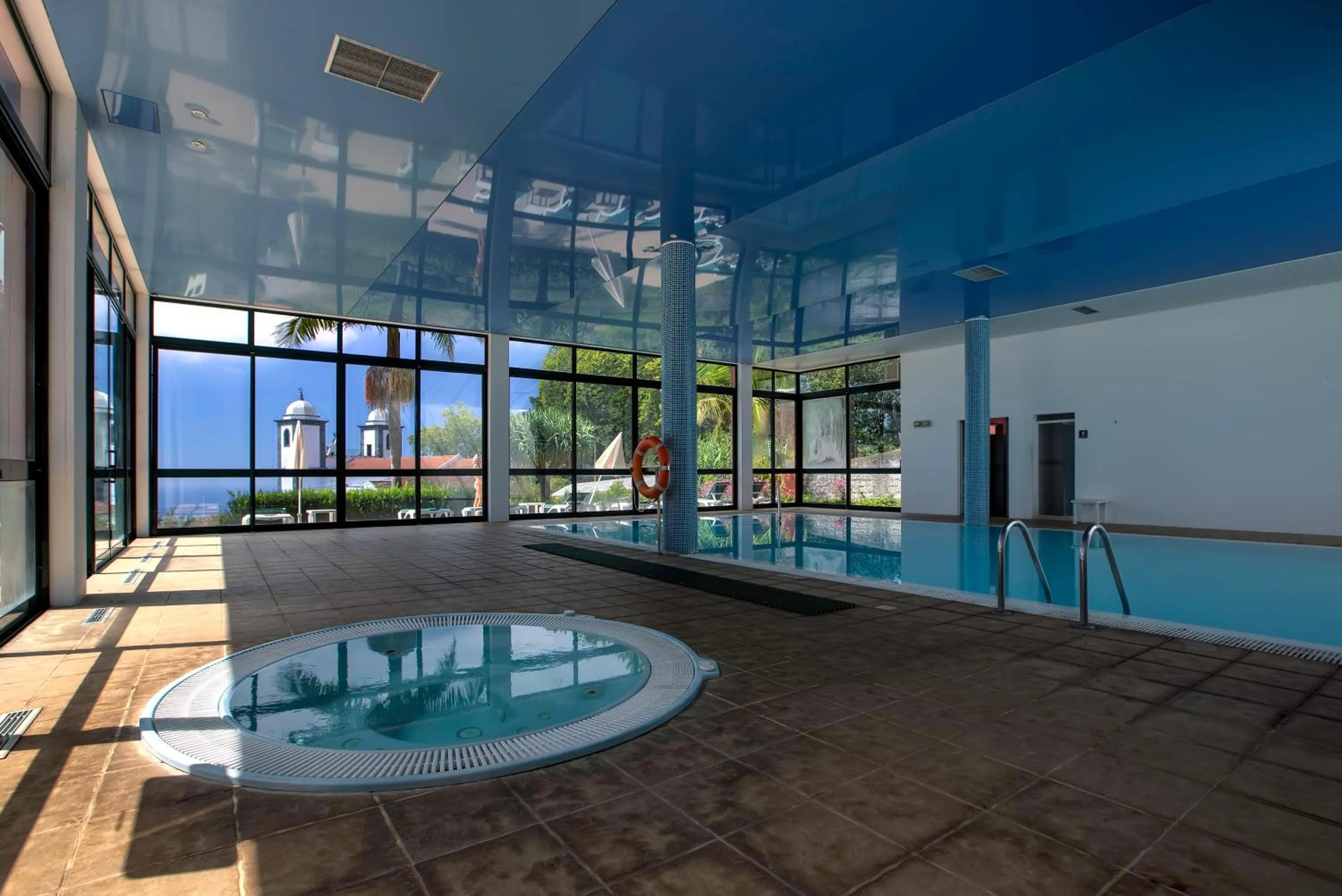 Swimming pool in Quinta do Monte