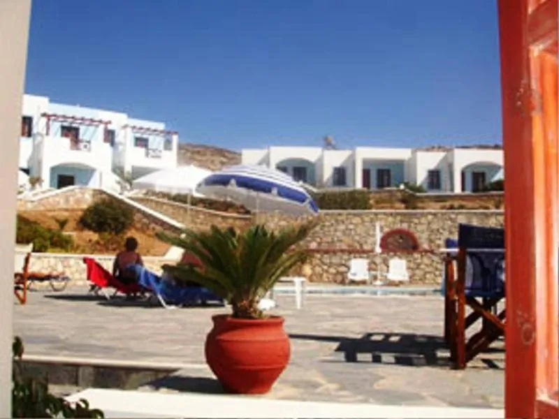 Golden Sun Apartments