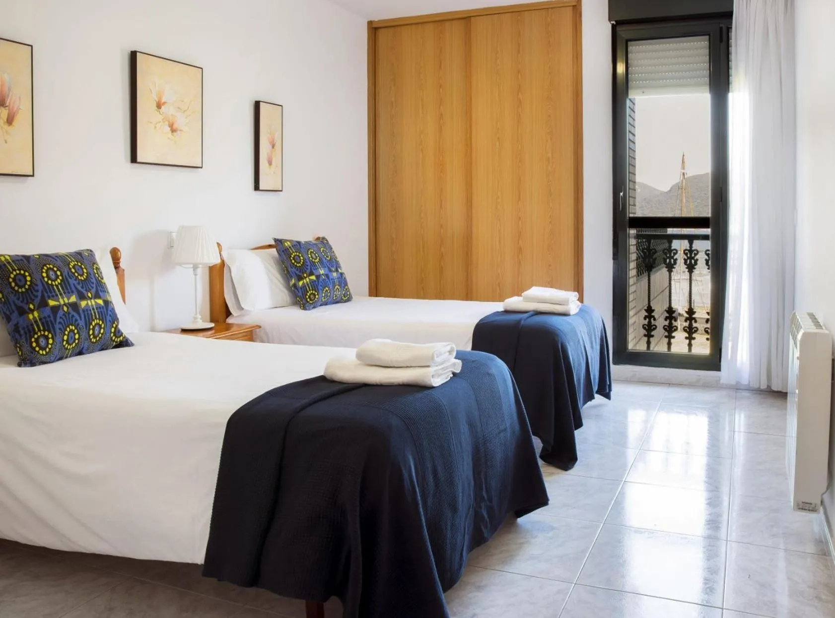 Bedroom, Bed in Apartamentos Salceda
