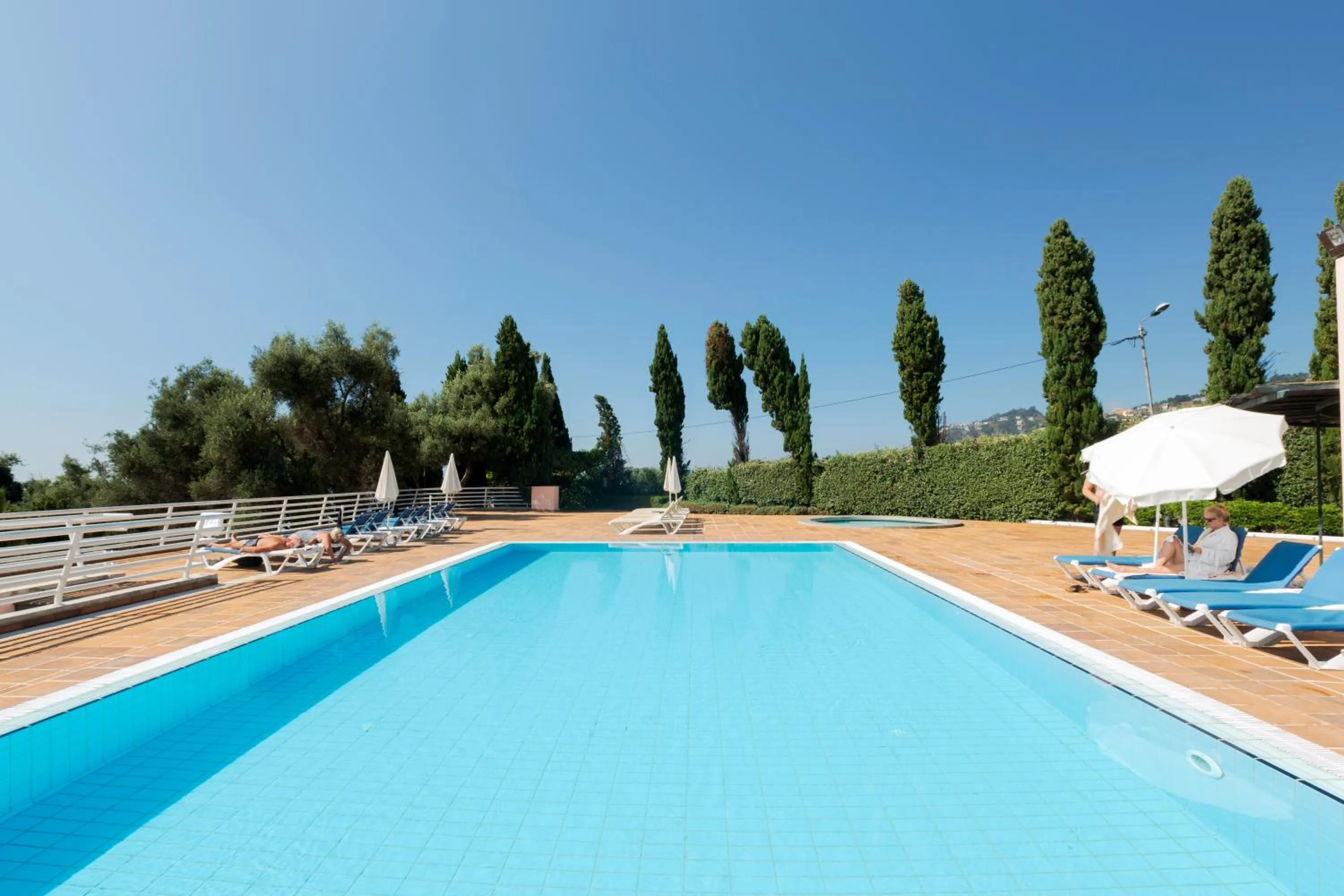 Swimming pool in Quinta do Estreito