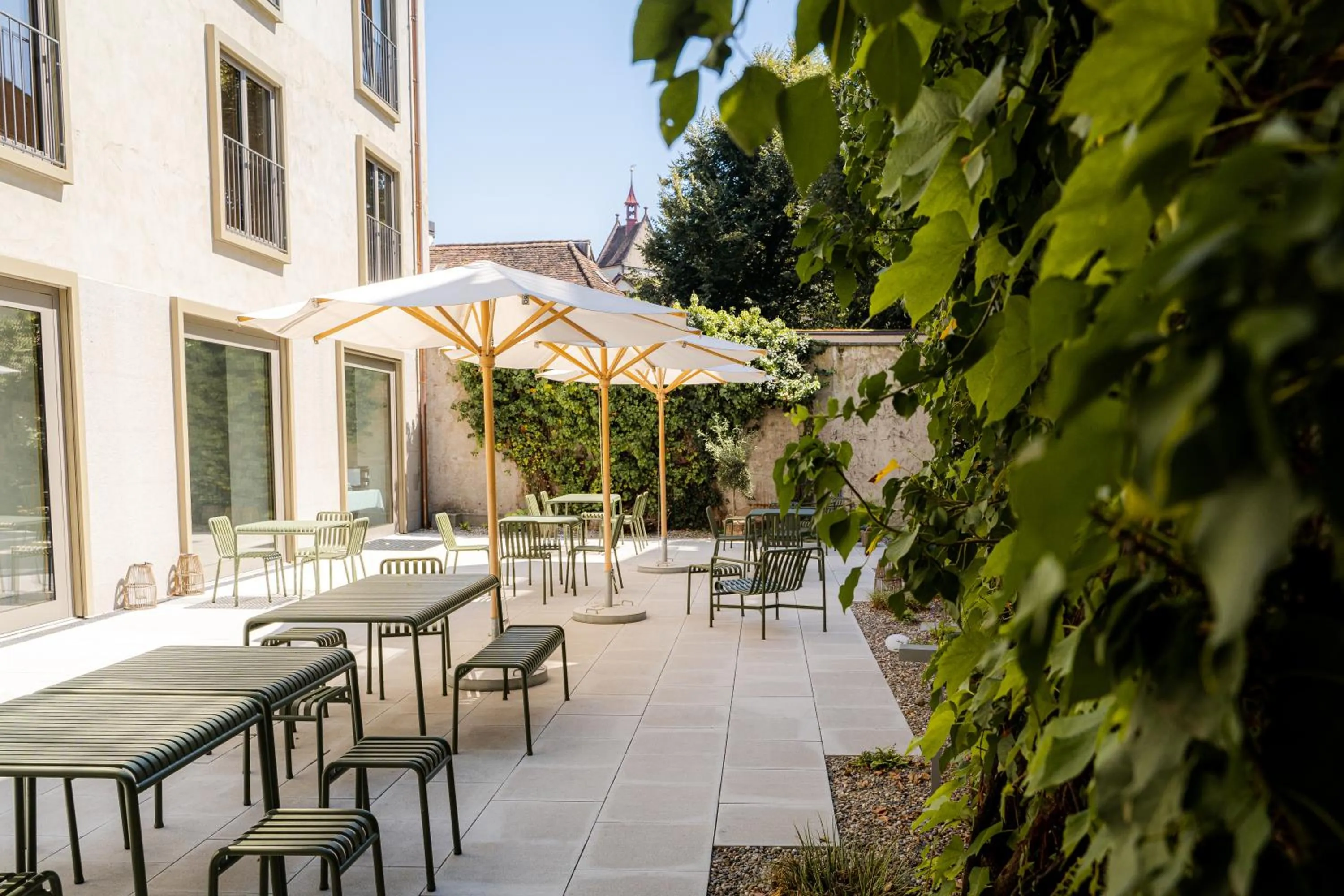 Patio in SET Hotel.Residence by Teufelhof Basel