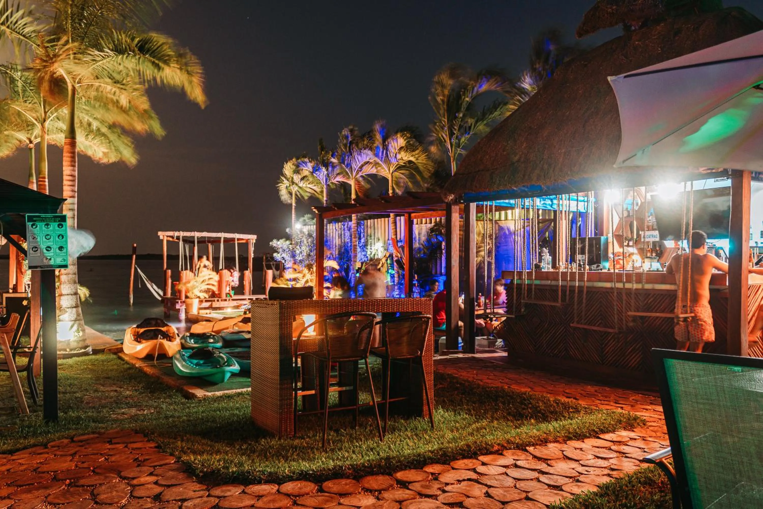 Lounge or bar in Blue Bird