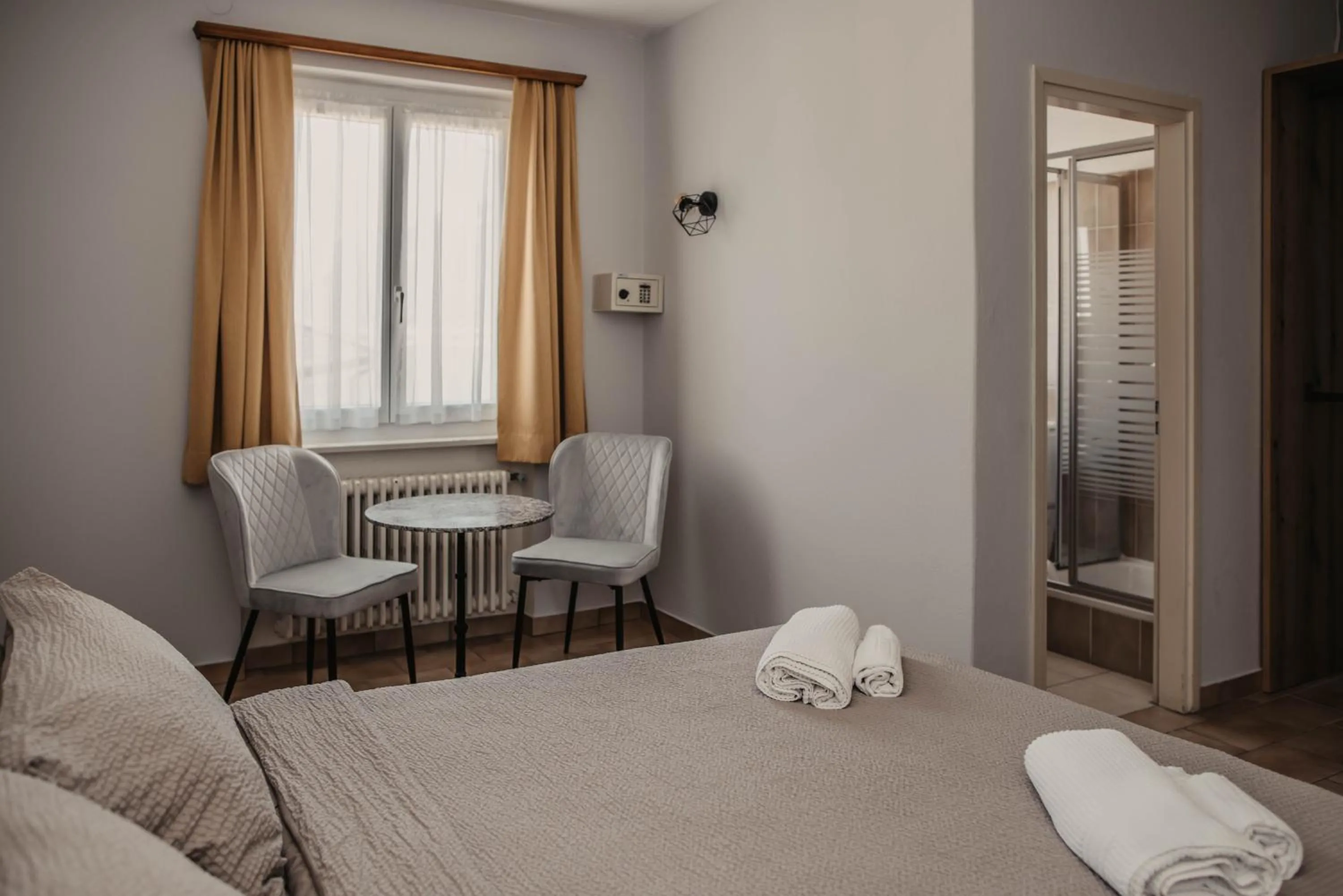 Bed in Albergo Ristorante Al Portico