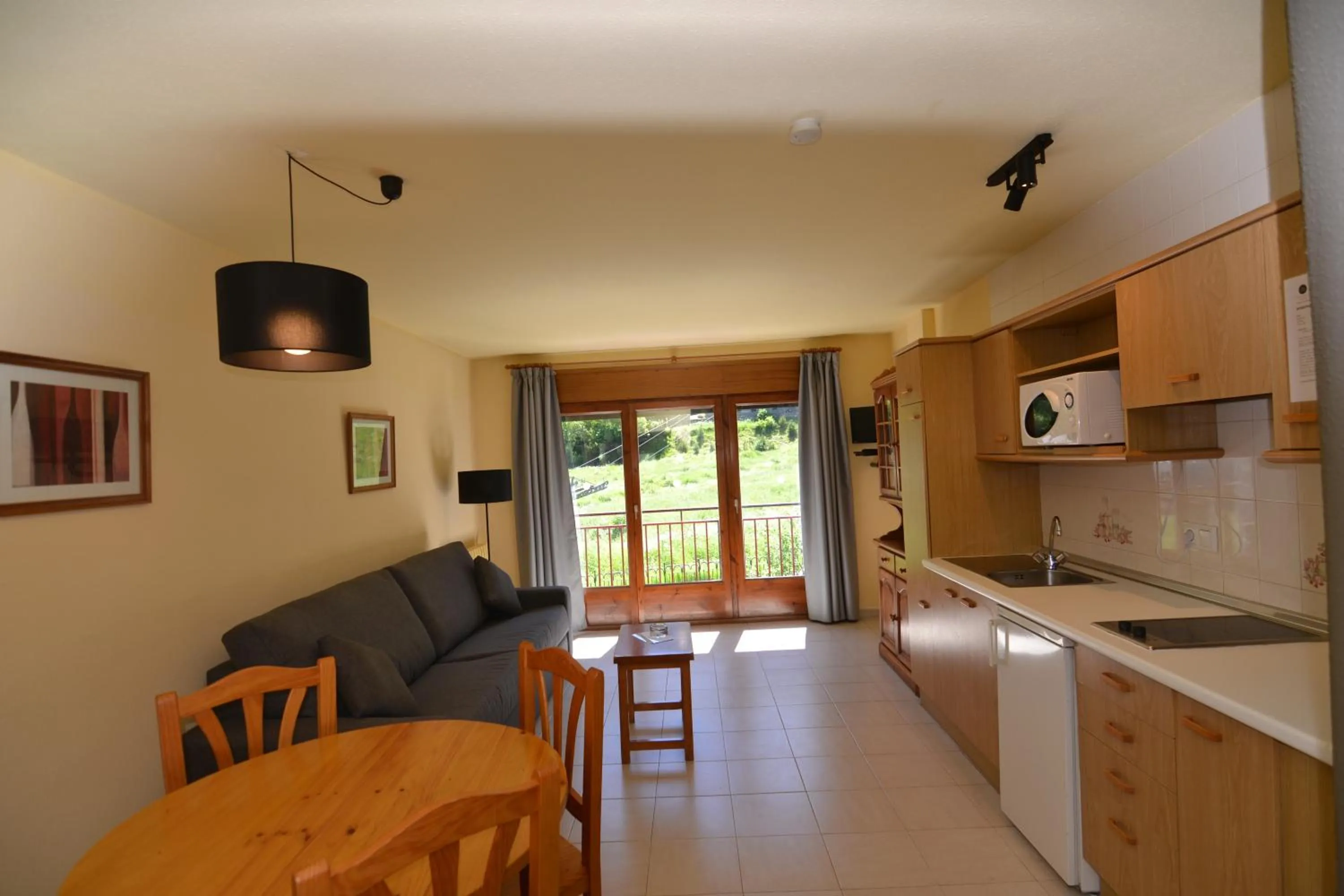 Kitchen or kitchenette in Apartamentos Turisticos Poblado