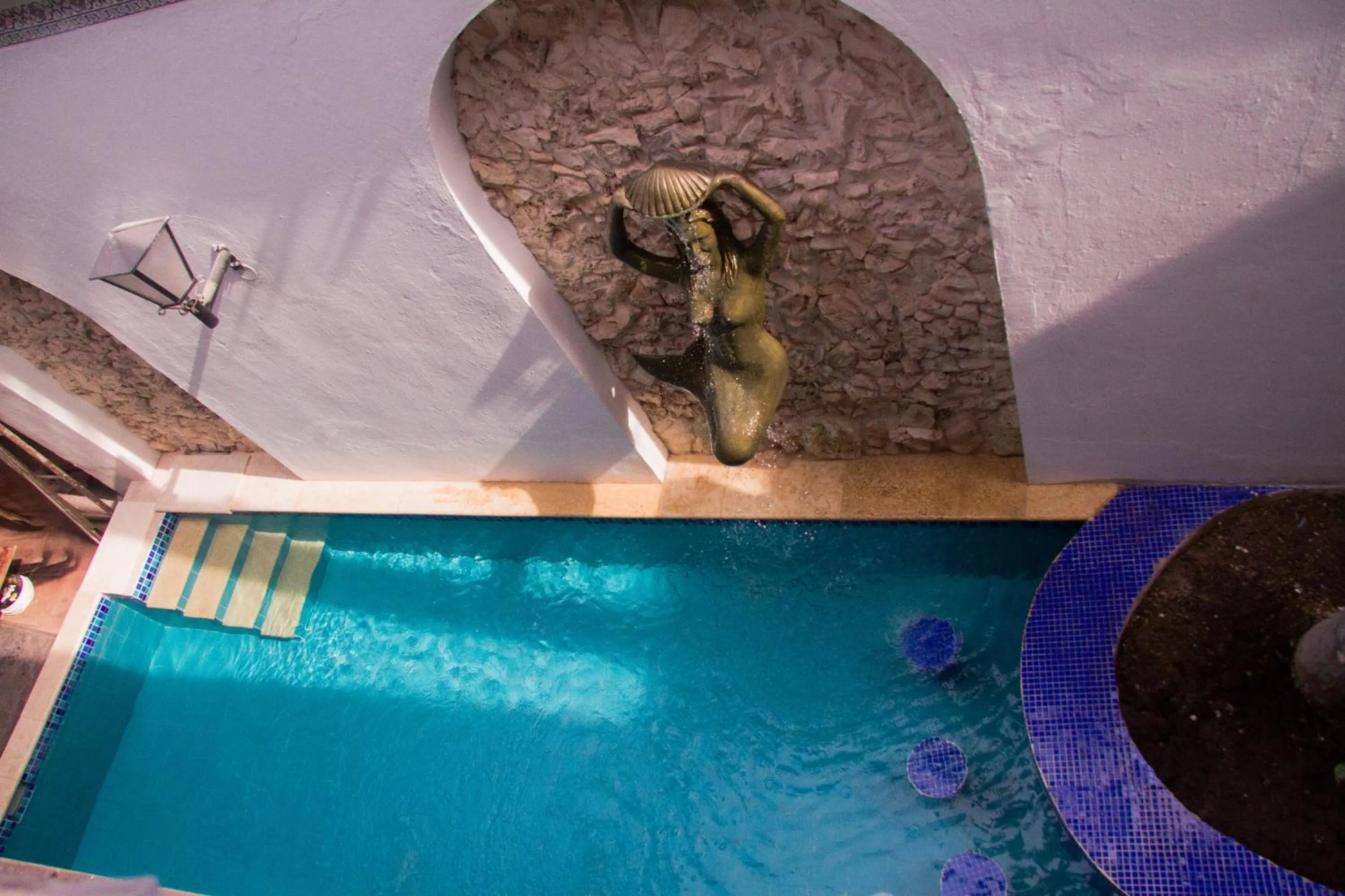 Swimming pool in Cartagena Legends