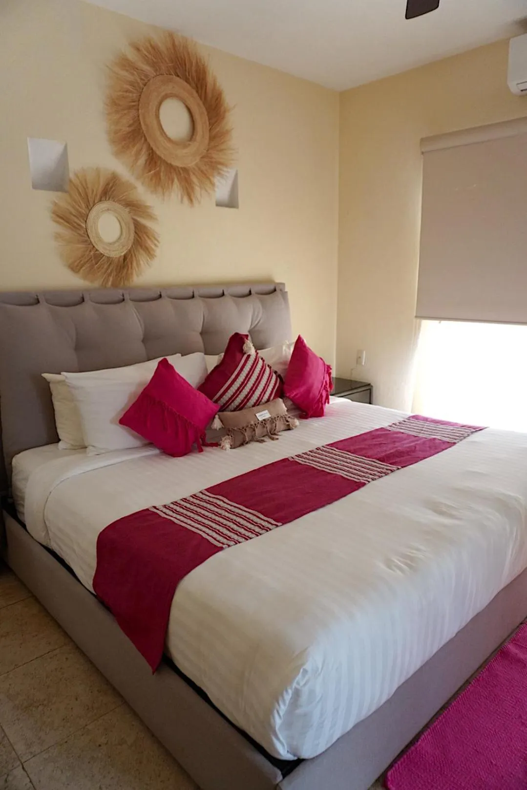 Bed in Alilo by Muuk