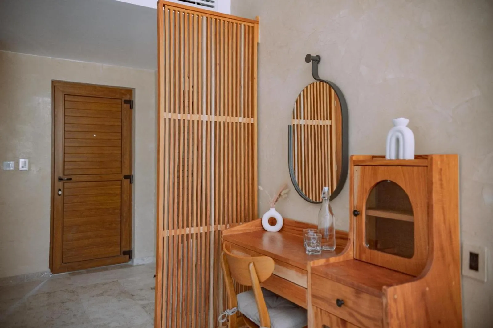 wardrobe in Alilo by Muuk