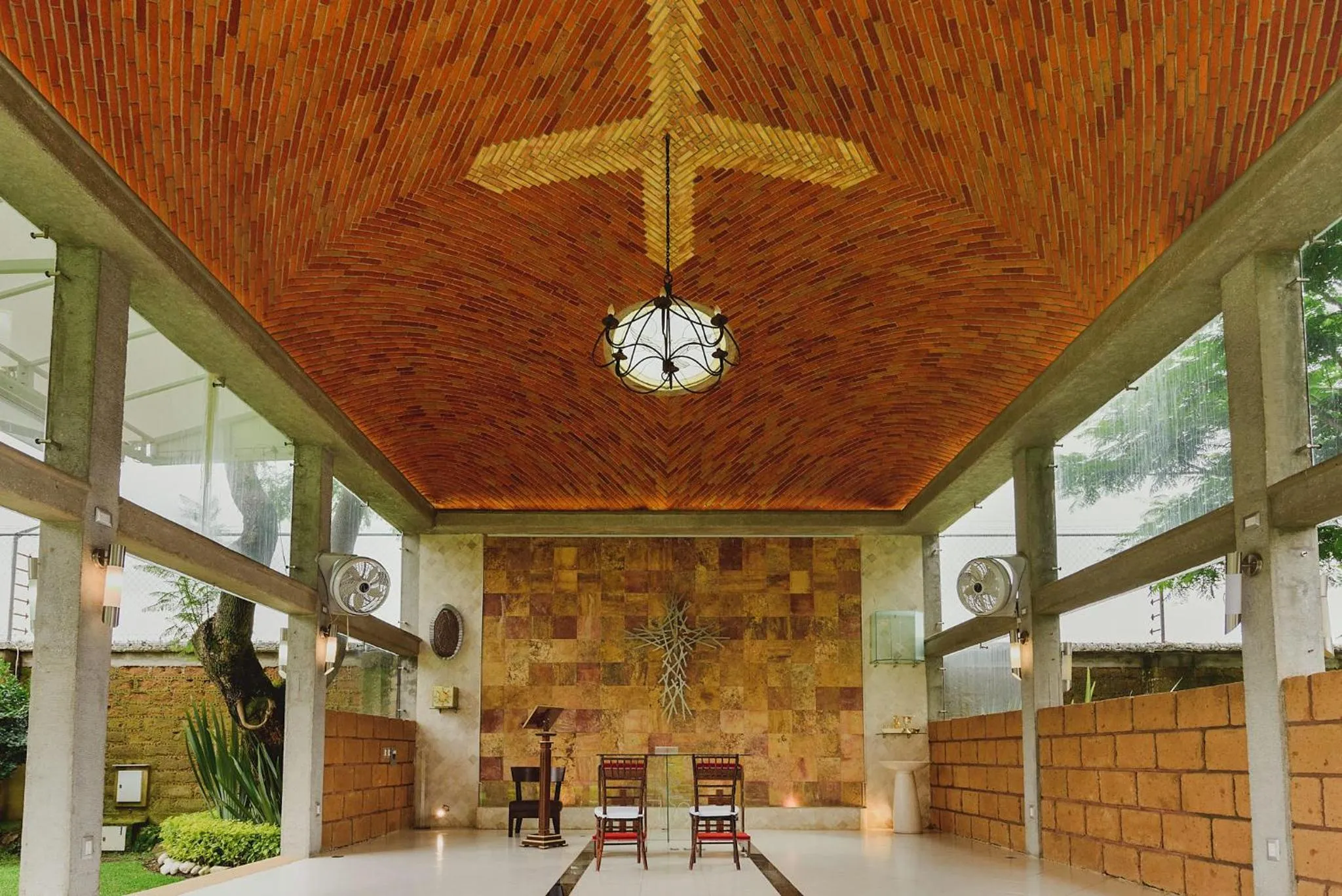 Banquet/Function facilities in Alilo by Muuk