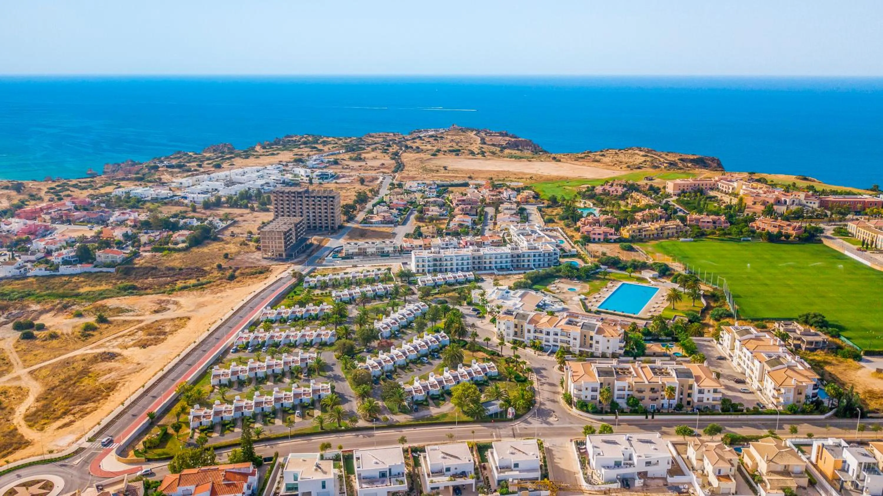 Property building in Ancora Park - Sunplace Hotels & Resorts