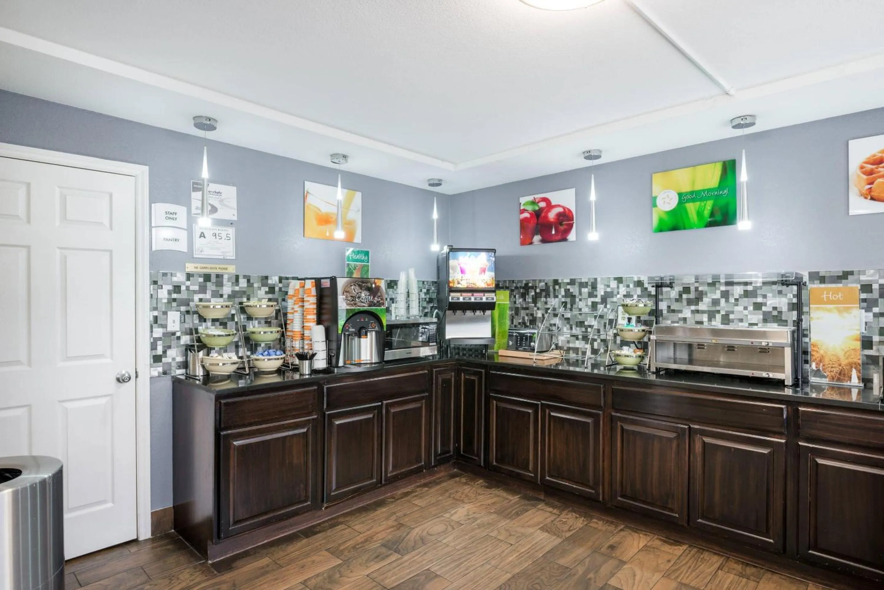 Breakfast in Quality Inn Concord Kannapolis