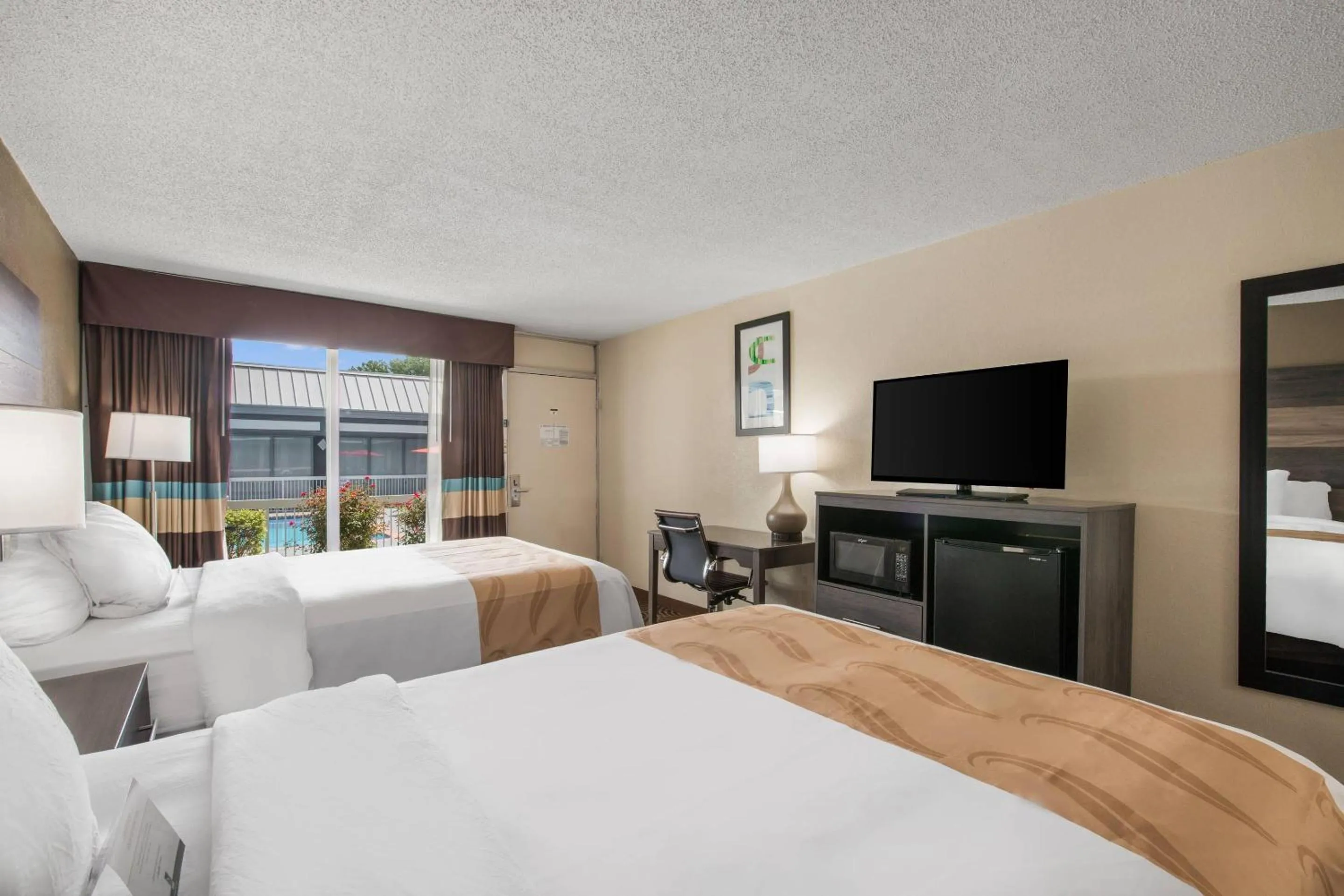 Bedroom, Bed in Quality Inn Concord Kannapolis