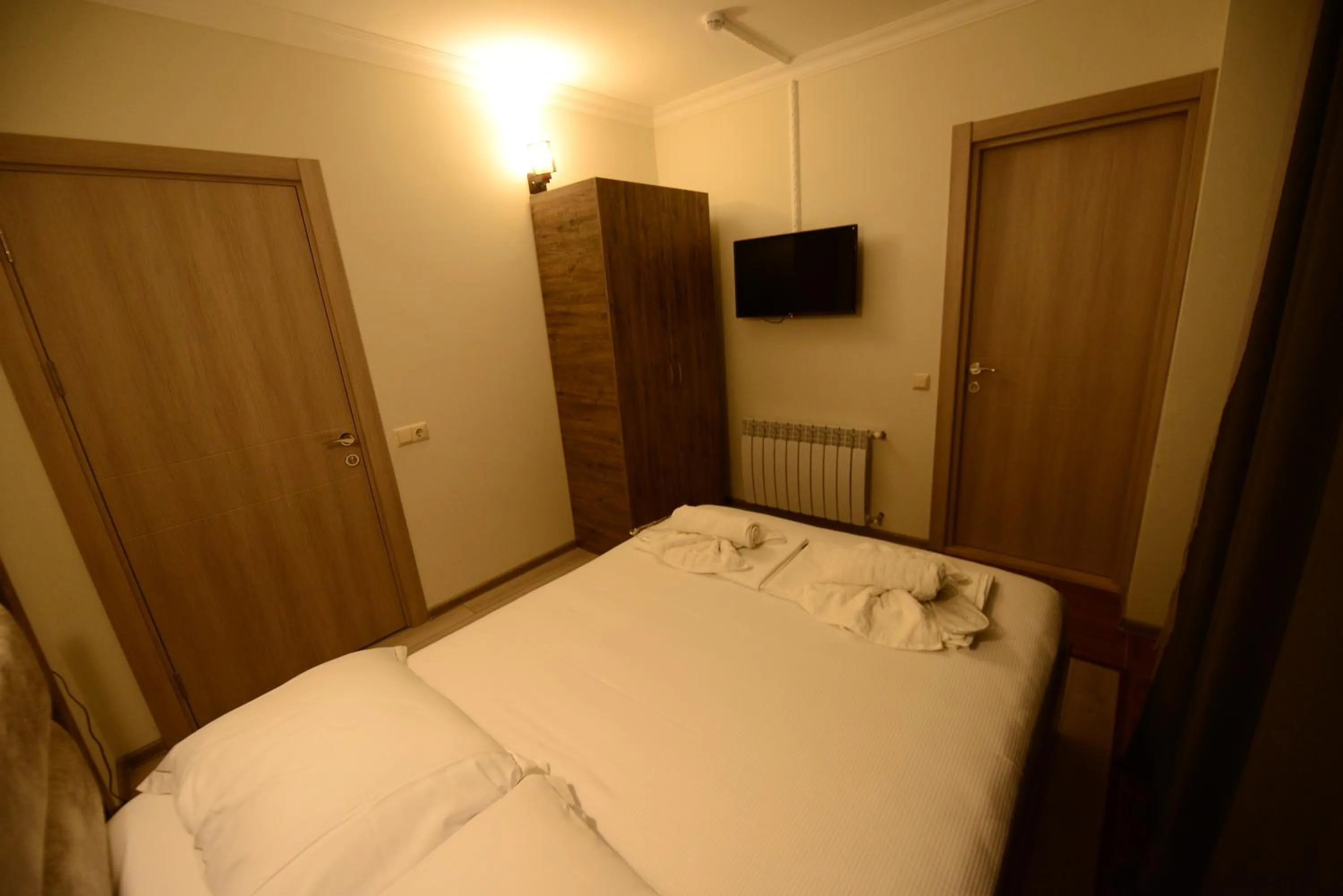 Bed in Hotel Aristocrat Batumi