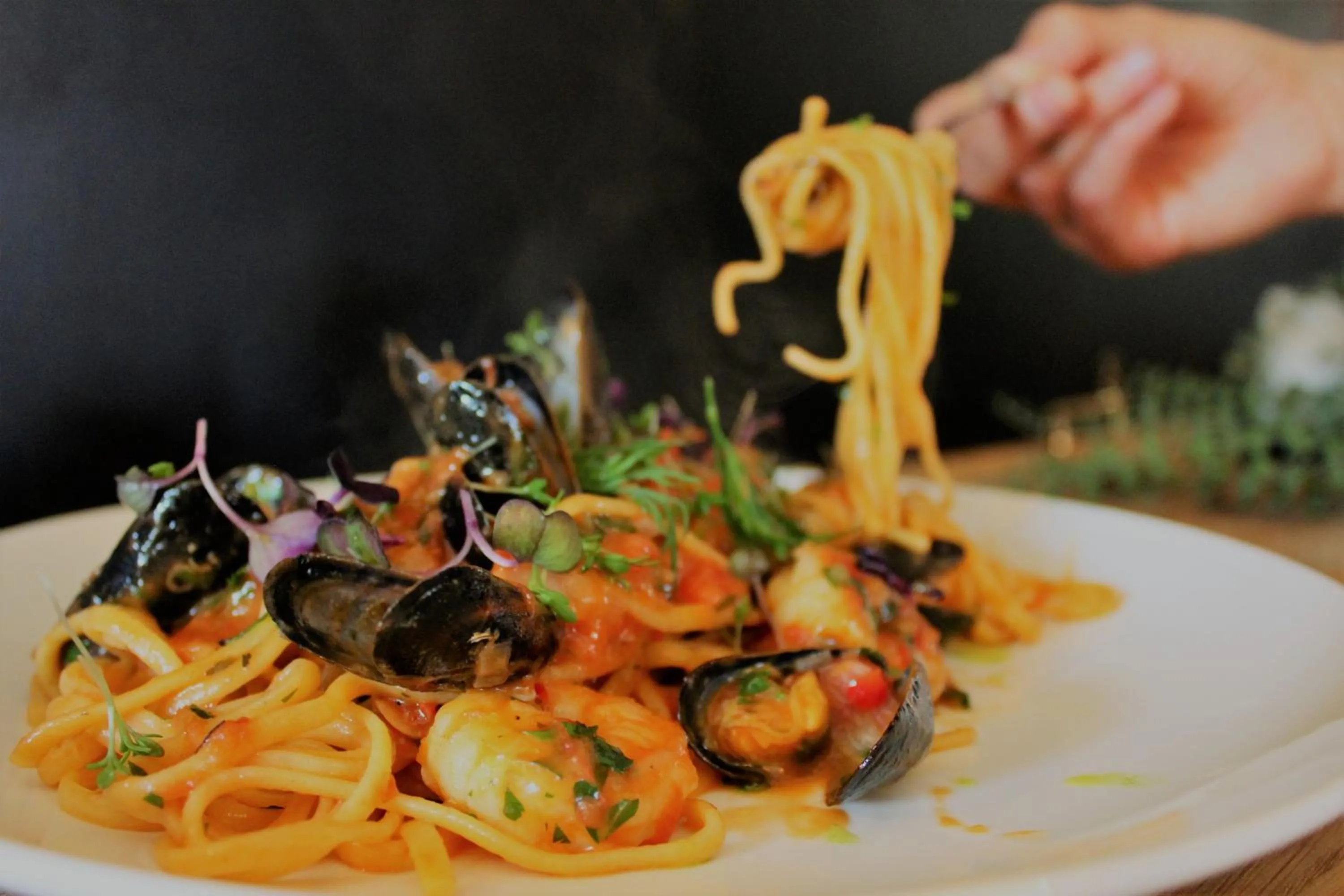 Restaurant/places to eat in Eliassen Rorbuer