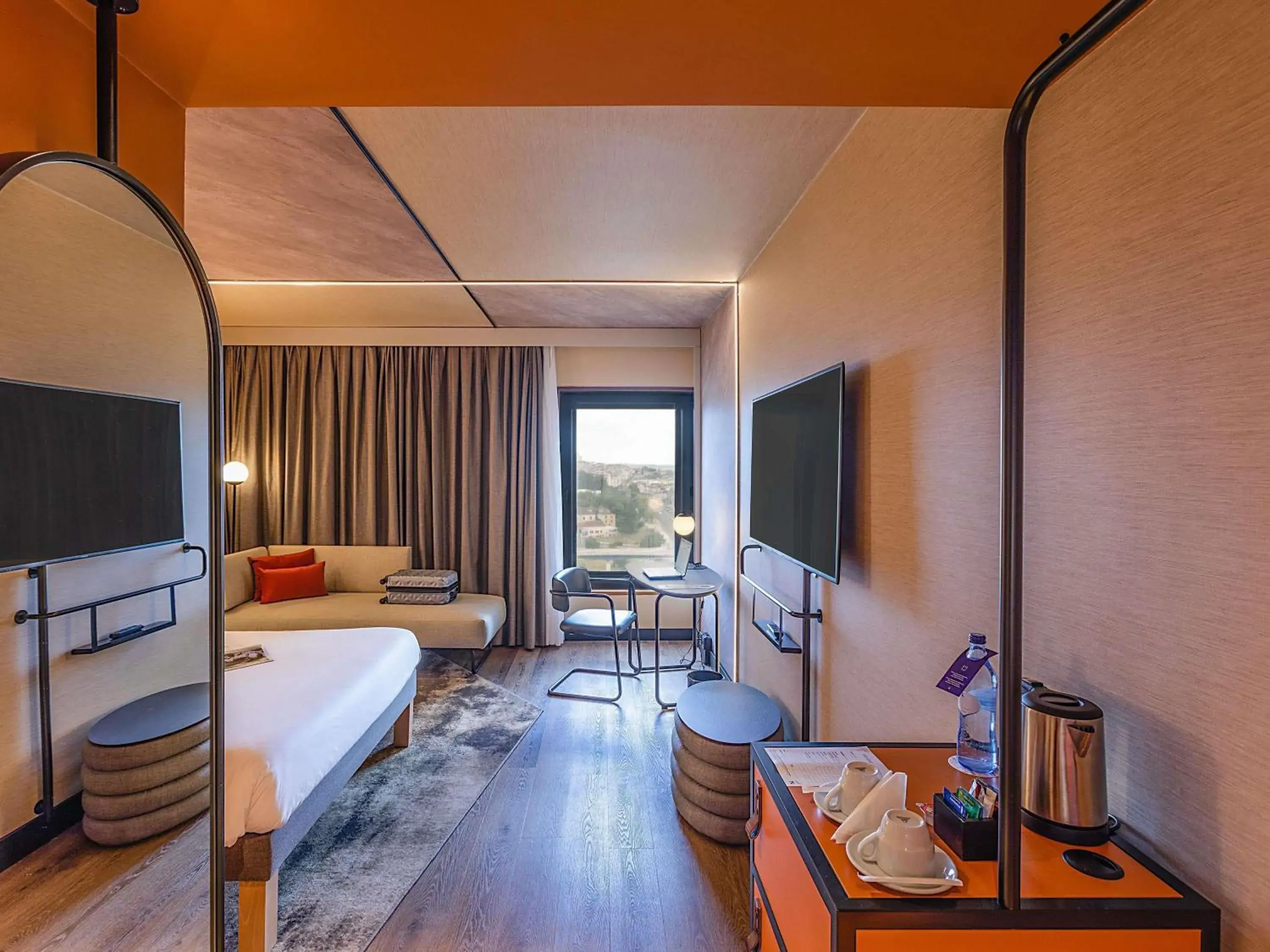 Property building, Bed in Novotel Lisboa Property building, Bed in Novotel Lisboa