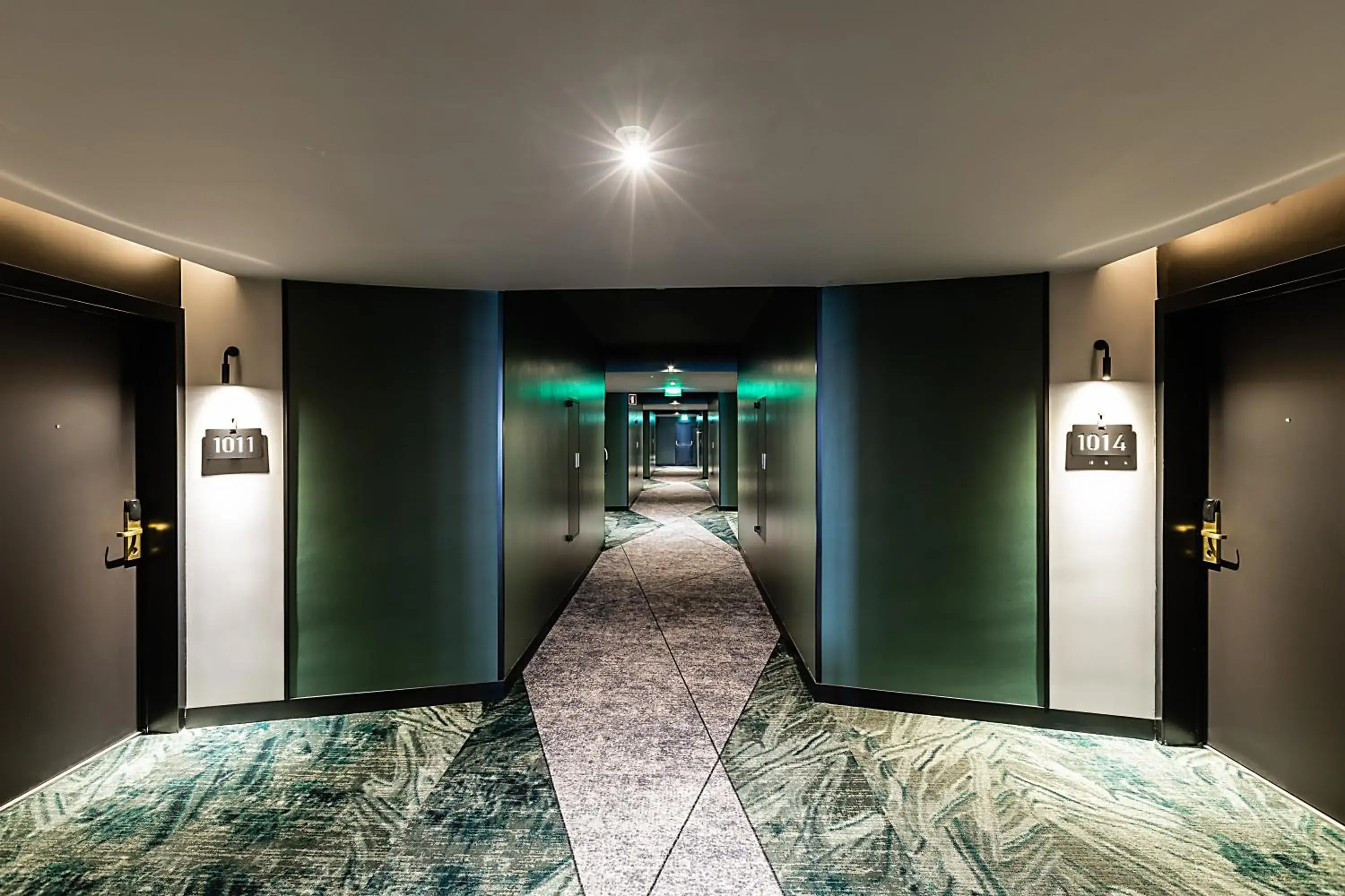 Property building, Bed in Novotel Lisboa Property building, Bed in Novotel Lisboa