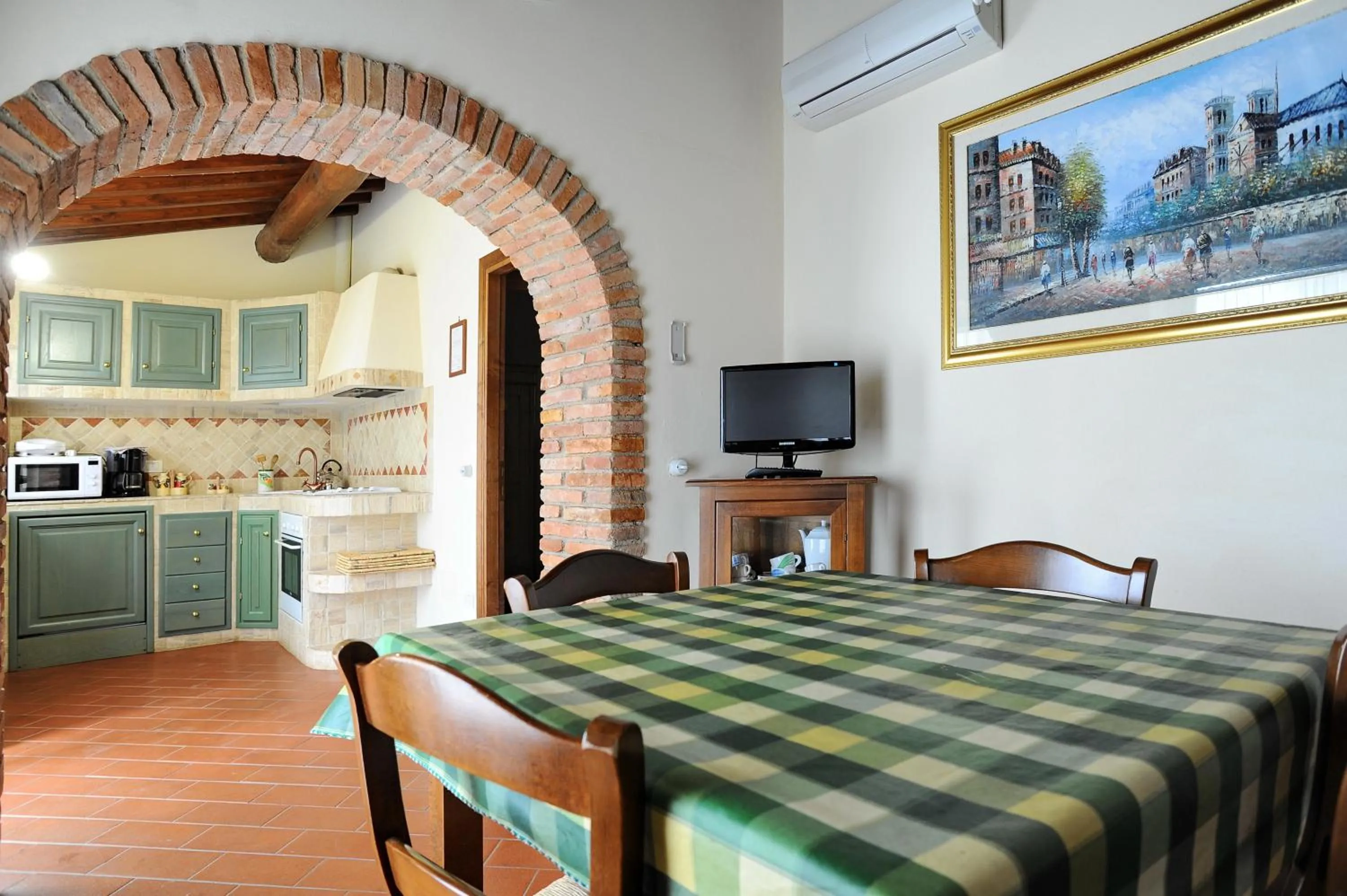 TV and multimedia in Erboli Residence