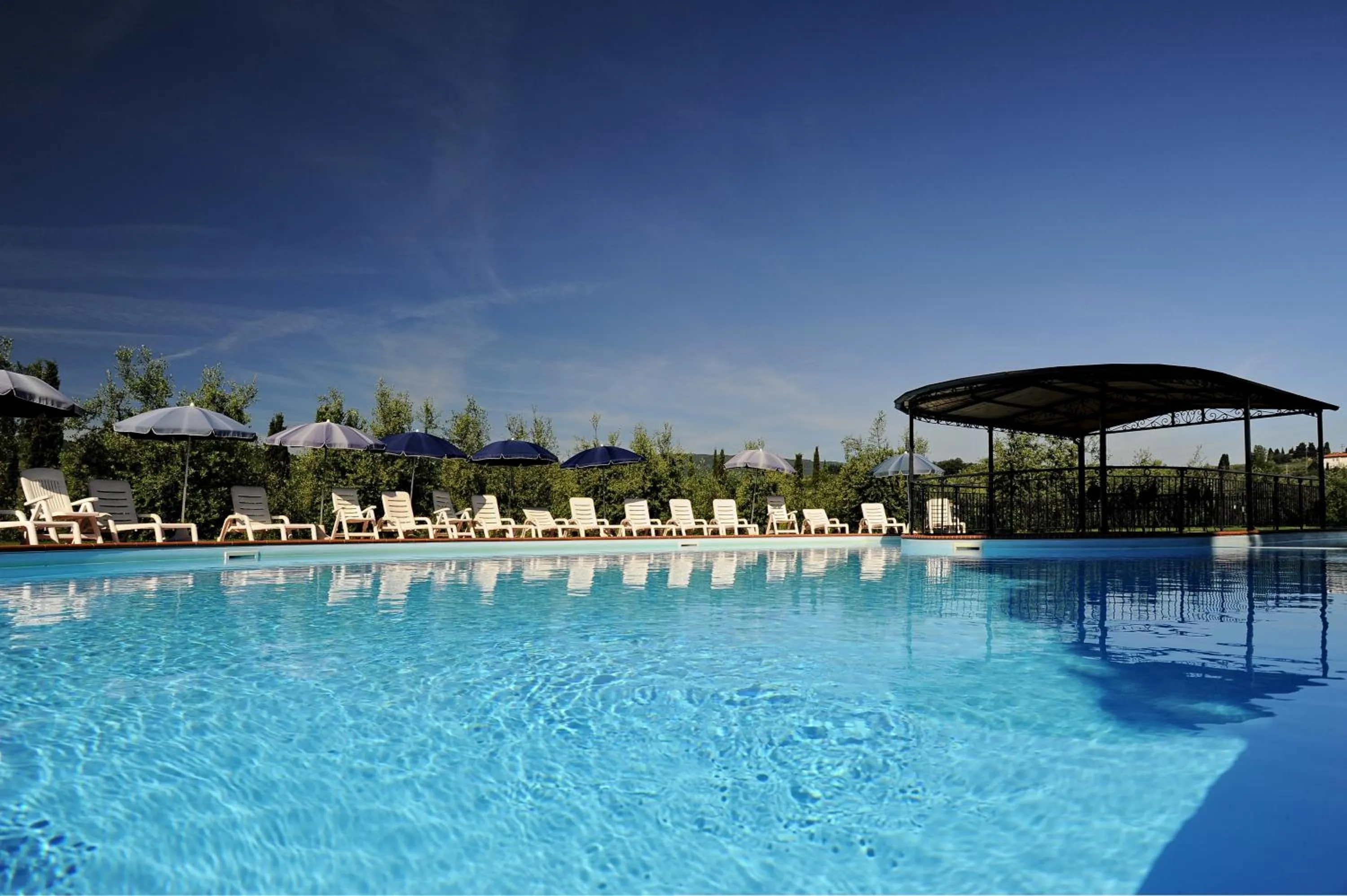 Swimming pool in Erboli Residence